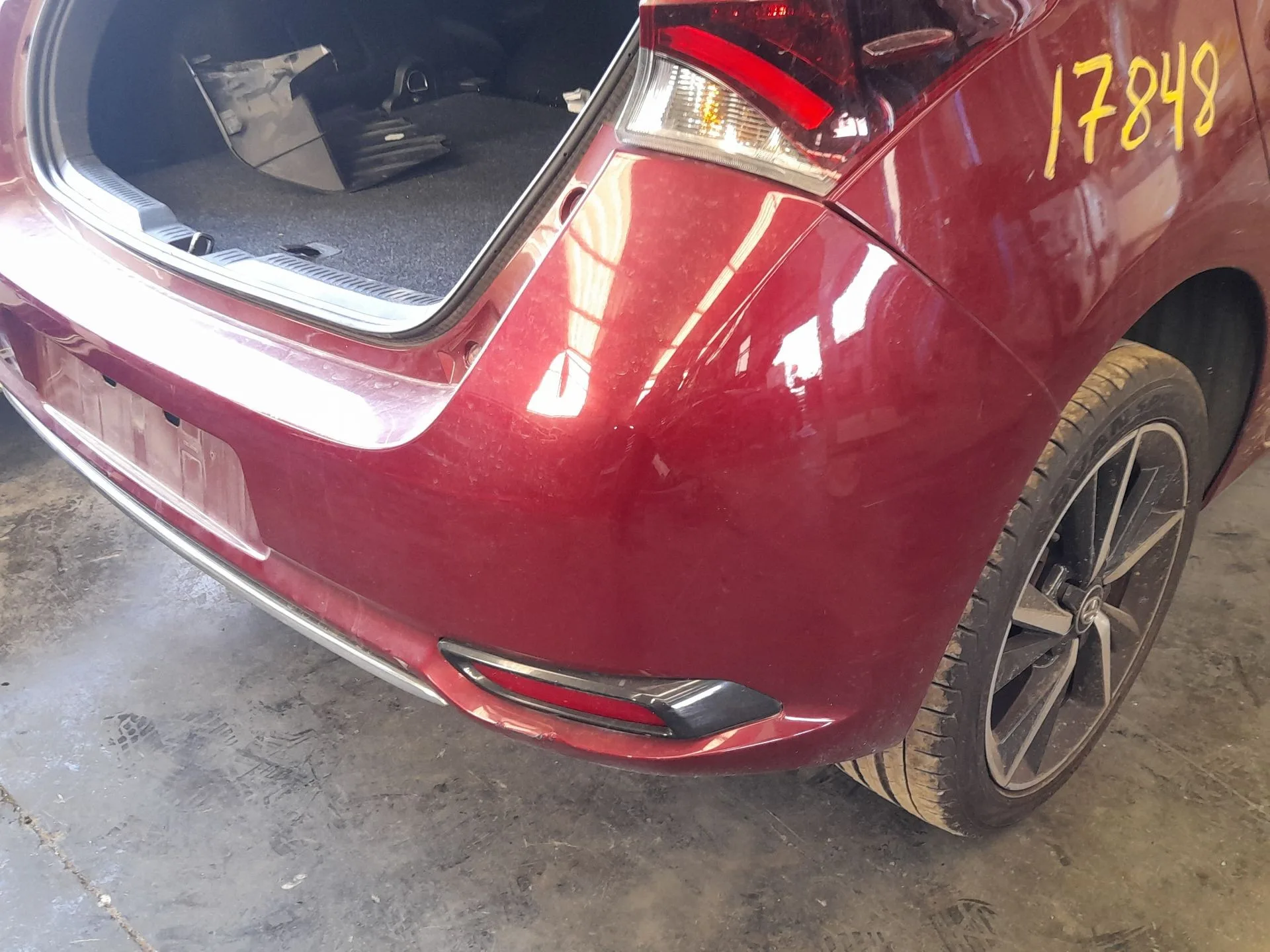 Paragolpes Trasero para Toyota Auris (-E18) 1.8 Hybrid (Zwee186)