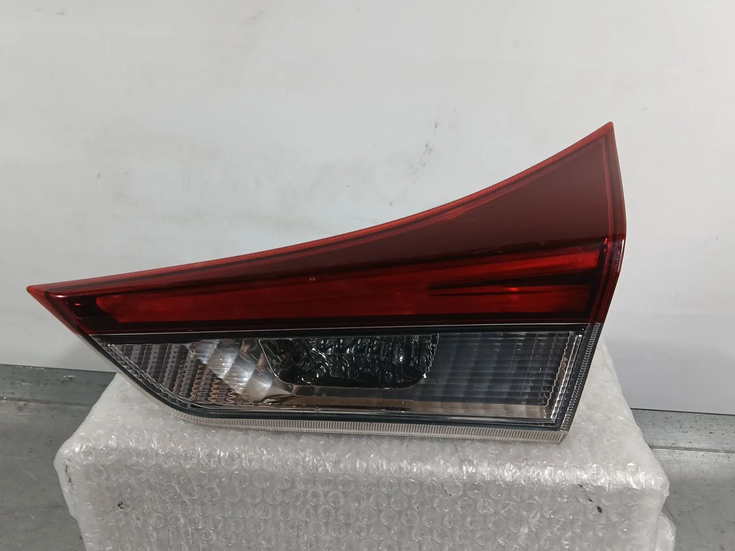 Piloto Trasero Derecho Interior para Toyota Auris (-E18) 1.8 Hybrid (Zwee186)