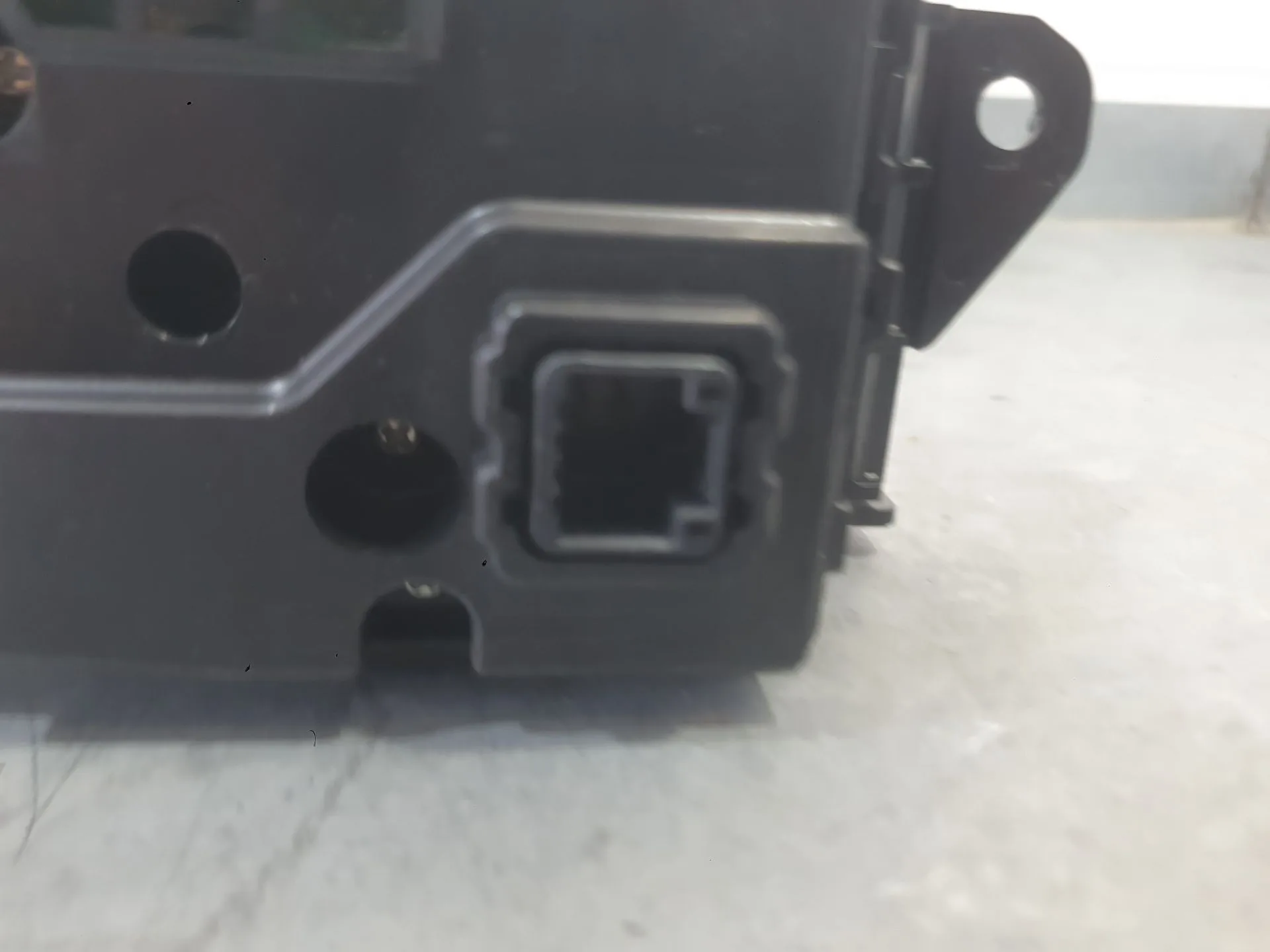 Mando Multifuncion para Mazda 2 Lim. ()