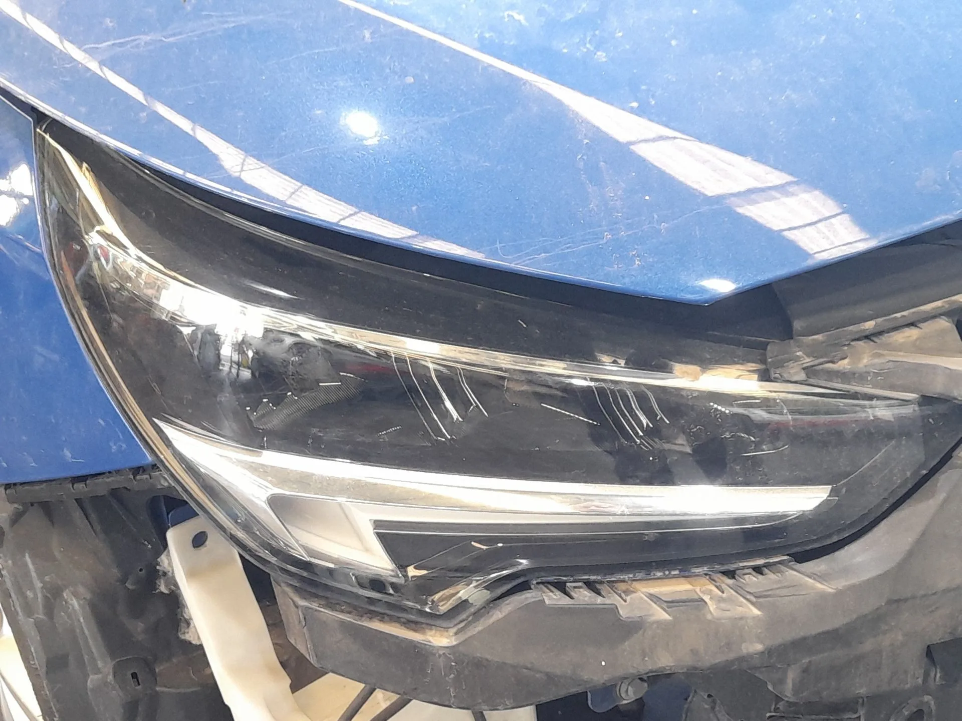 Faro Derecho para Opel Corsa F (P2Jo)