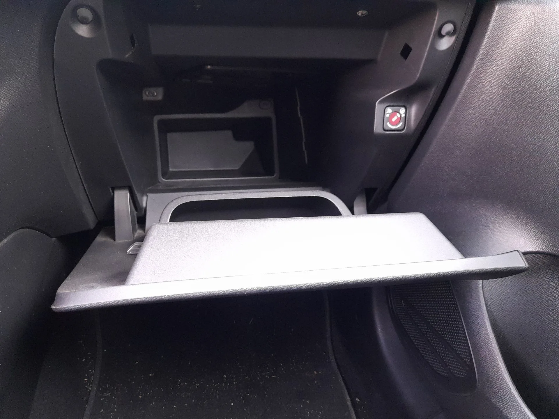 Guantera para Opel Corsa F (P2Jo)