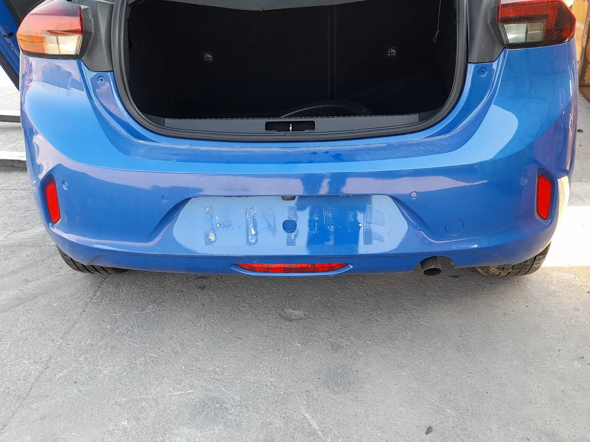 Paragolpes Trasero para Opel Corsa F (P2Jo)