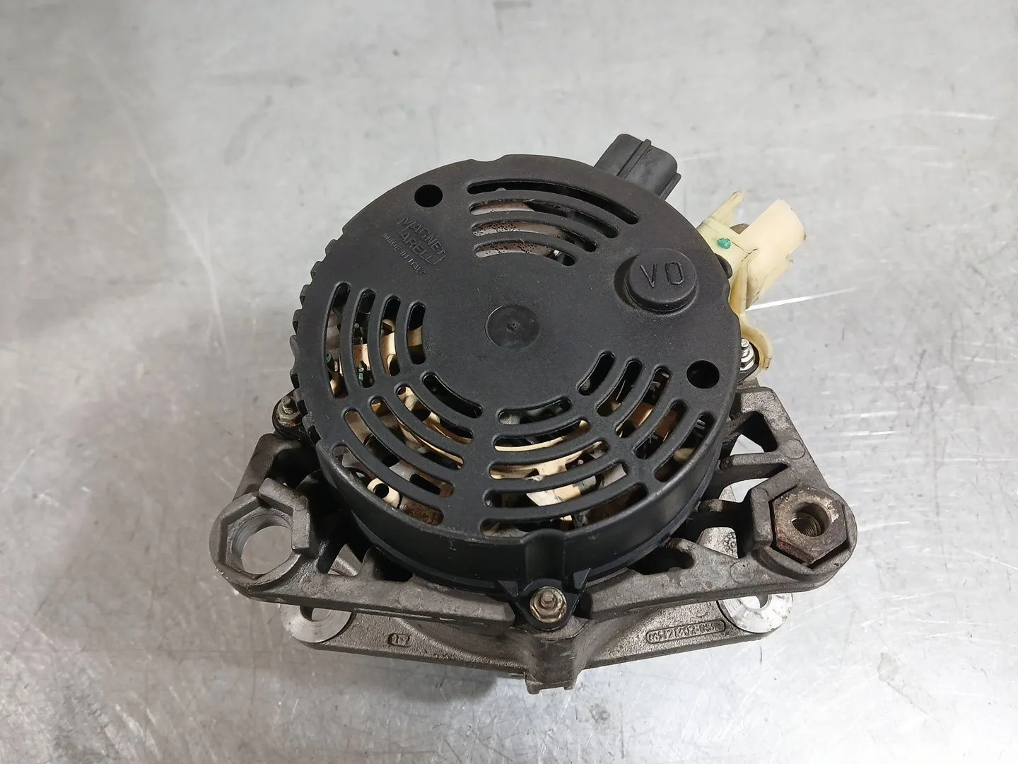 Alternador para Ford Focus C-Max (Dm2)