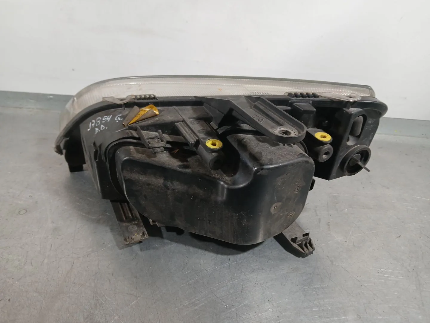 Faro Derecho para Ford Focus C-Max (Dm2)