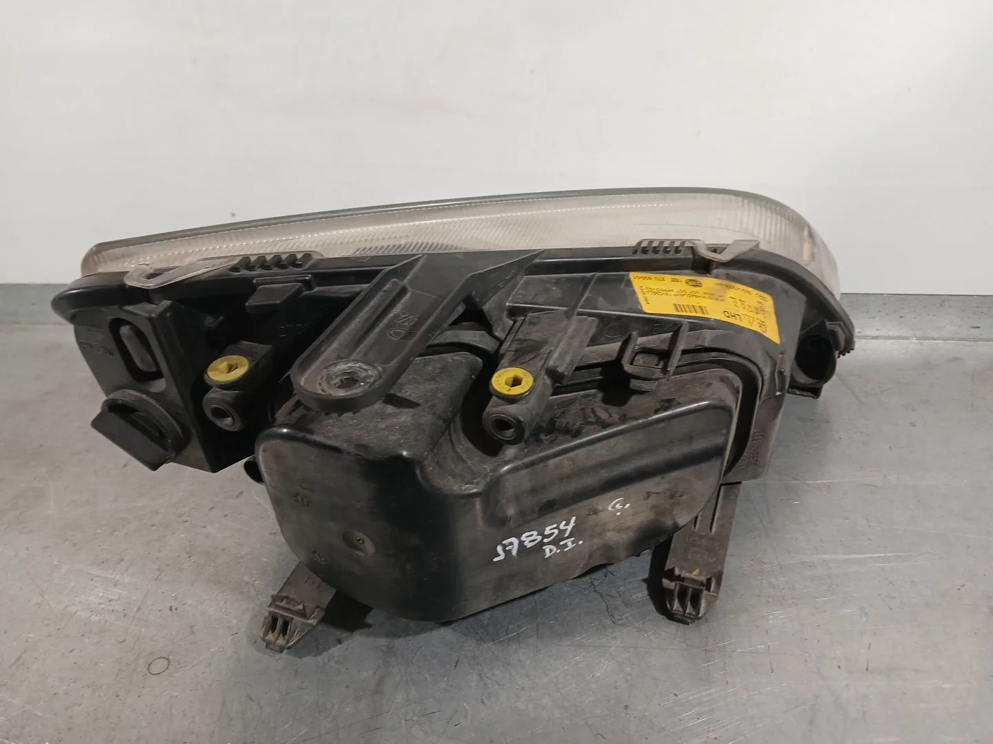 Faro Izquierdo para Ford Focus C-Max (Dm2)