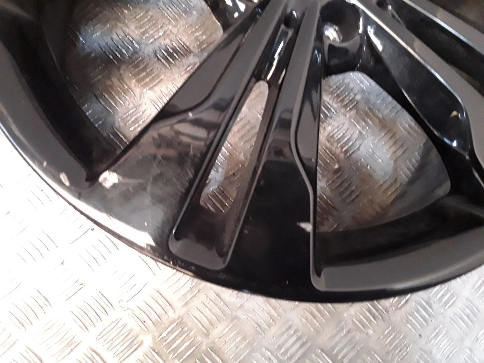 Llanta Aluminio para Mercedes-Benz Cla Coupe (C117)