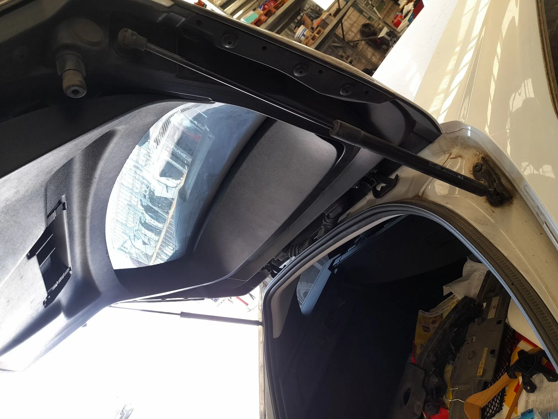 Amortiguadores Maletero / Porton para Peugeot 308 Sw Iii (Fc_, Fj_, Fr_, F4_, Fn_)