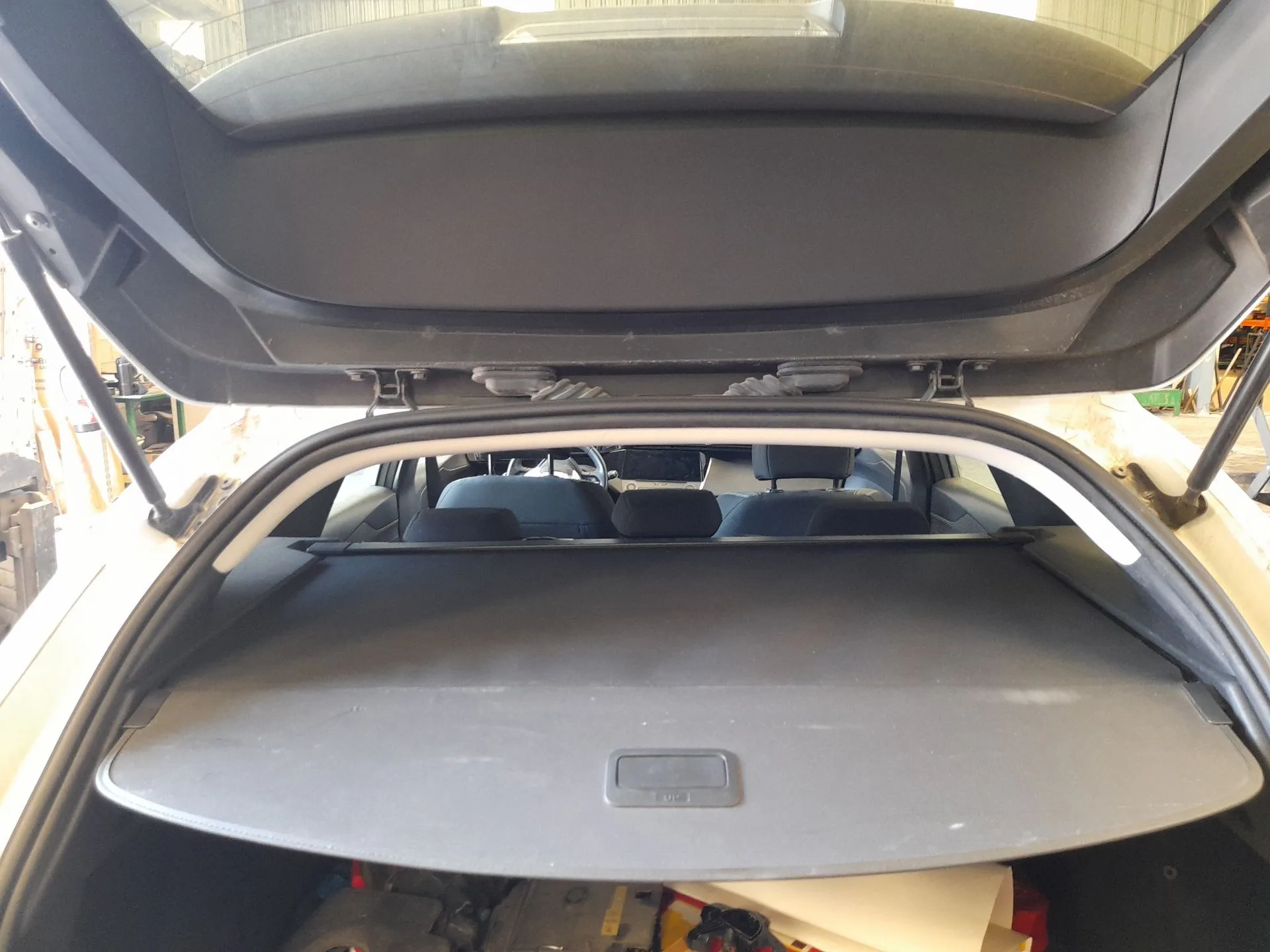 Bandeja Trasera para Peugeot 308 Sw Iii (Fc_, Fj_, Fr_, F4_, Fn_)