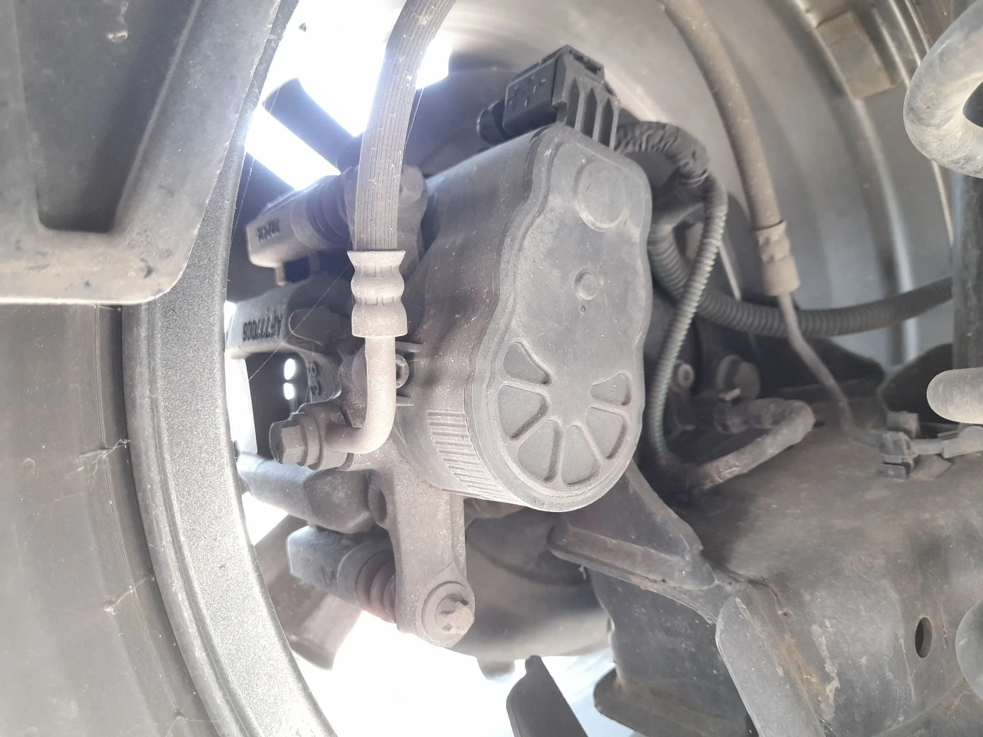 Pinza Freno Trasera Izquierda para Peugeot 308 Sw Iii (Fc_, Fj_, Fr_, F4_, Fn_)