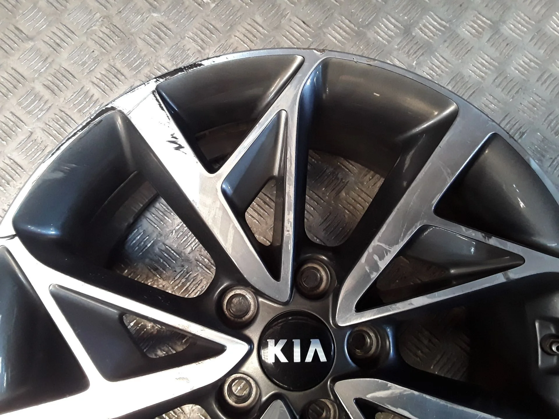 Llanta Aluminio para Kia Niro I (De)