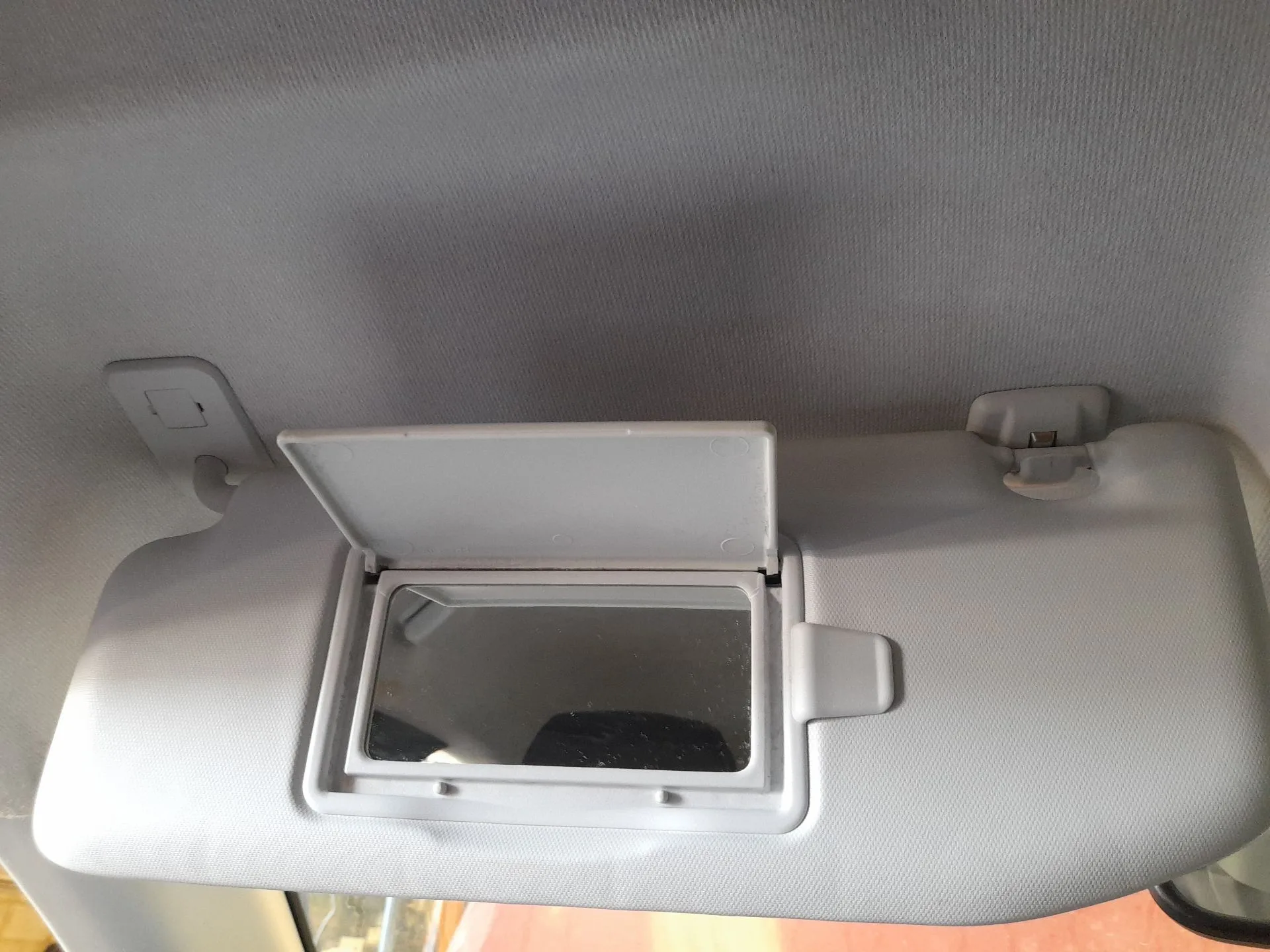 Parasol Izquierdo para Opel Corsa F (P2Jo)