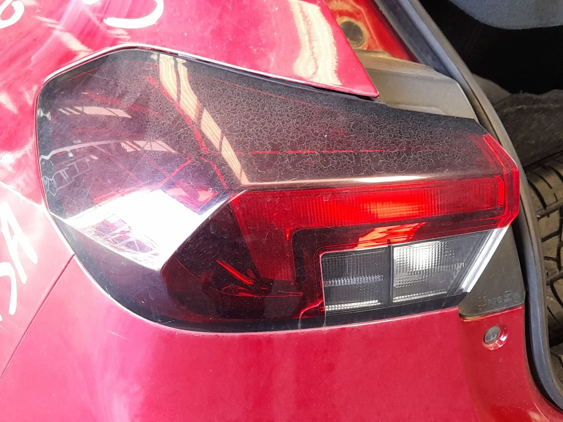 Piloto Trasero Izquierdo Exterior para Opel Corsa F (P2Jo)