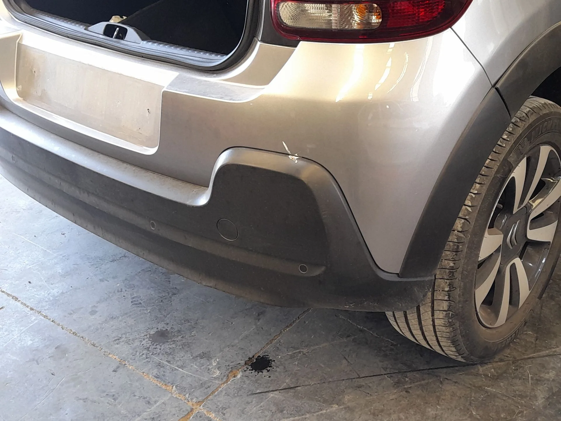 Paragolpes Trasero para Citroën C3 Iii (Sx)