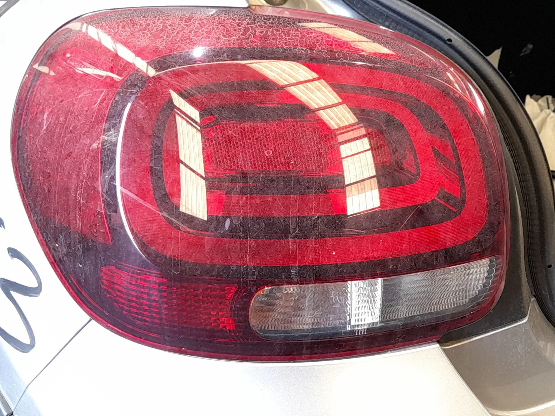 Piloto Trasero Izquierdo para Citroën C3 Iii (Sx)