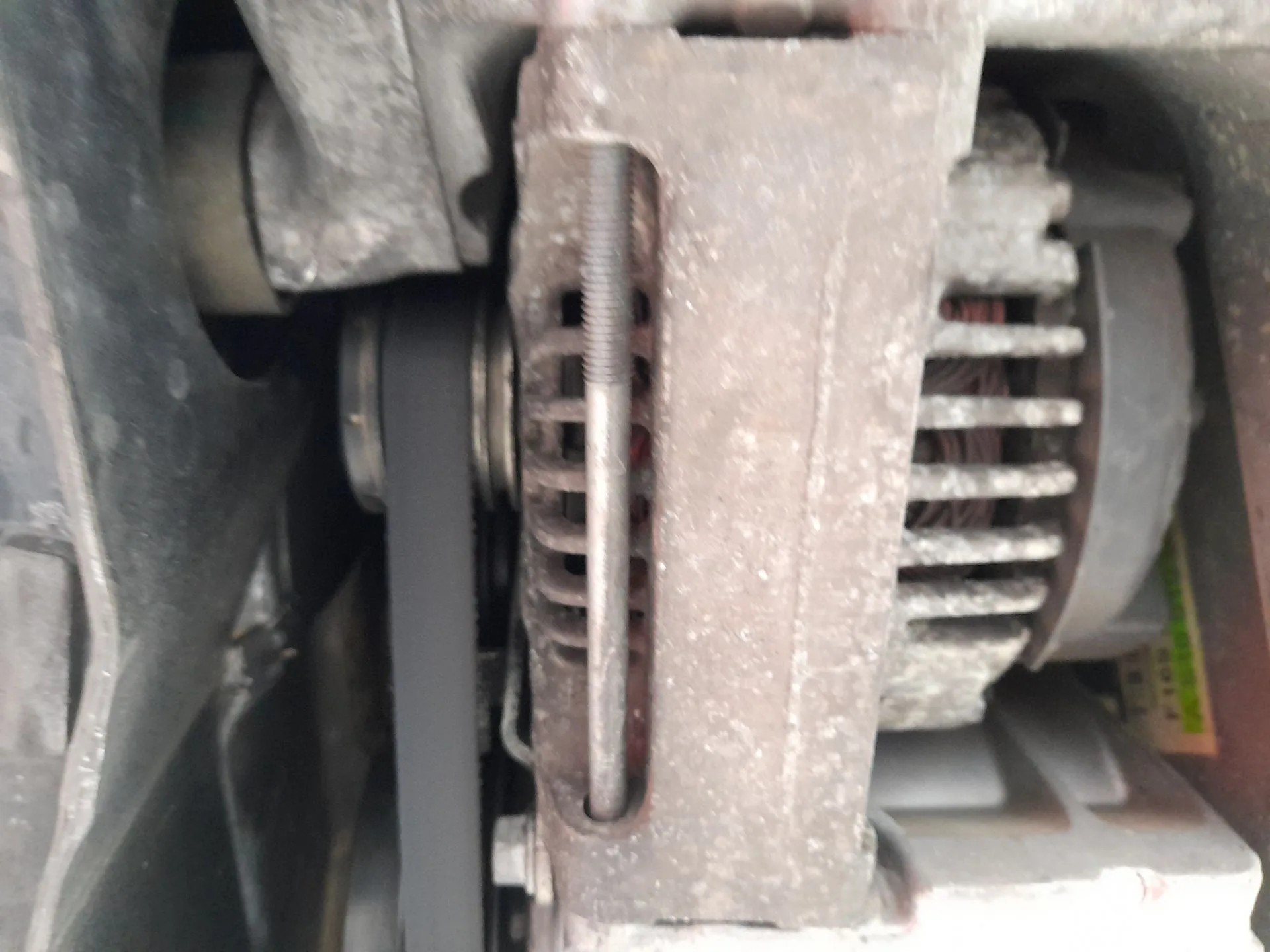 Alternador para Mercedes-Benz Clase B Sports Tourer (W245)