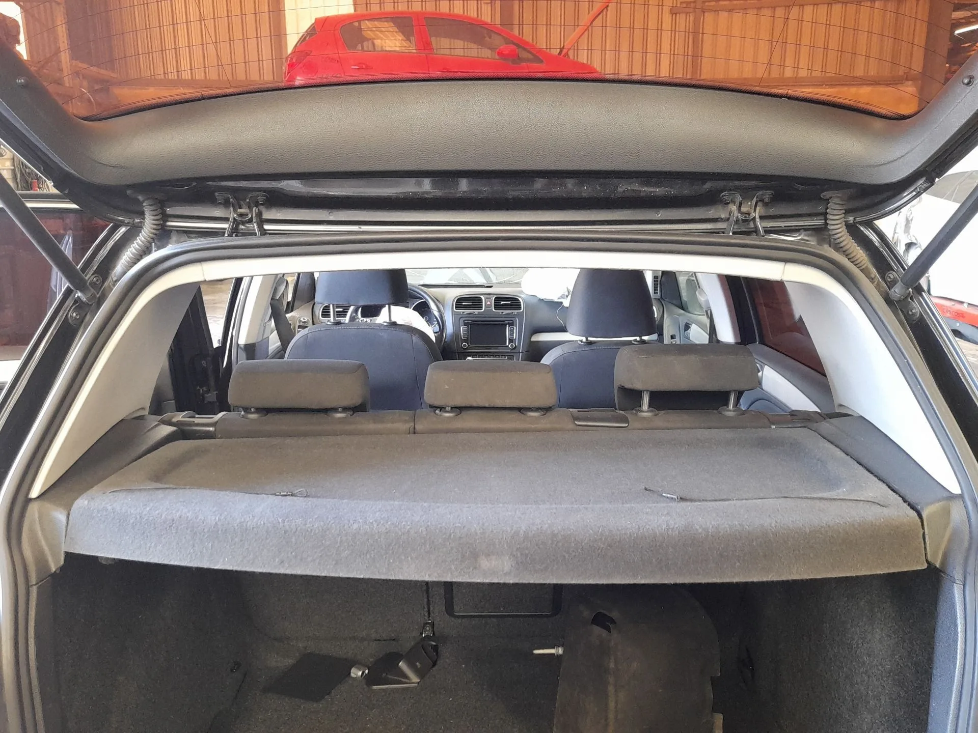 Bandeja Trasera para Volkswagen Golf Vi (5K1)