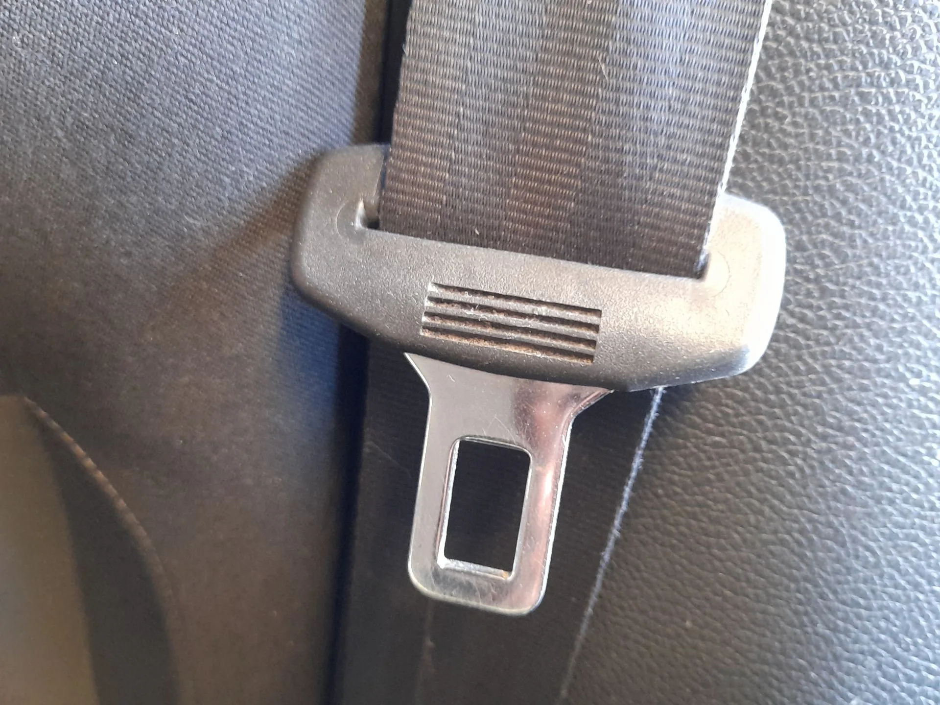 Cinturon Seguridad Trasero Izquierdo para Volkswagen Golf Vi (5K1)