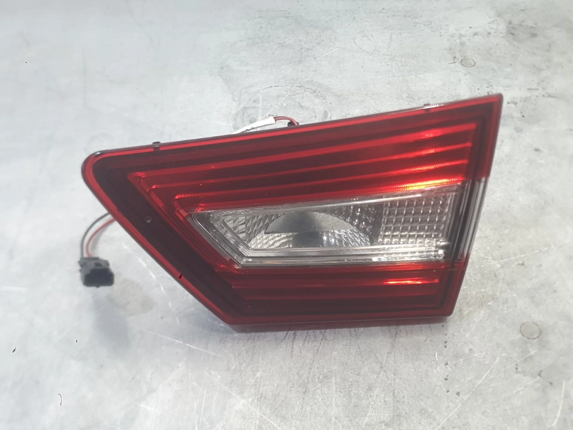Piloto Trasero Derecho Interior para Renault Clio Iv (Bh_)