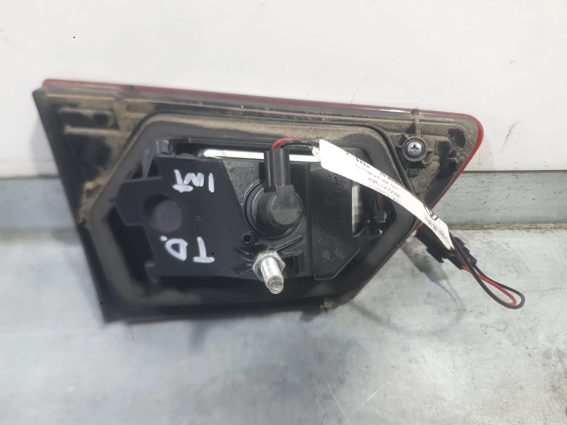 Piloto Trasero Derecho Interior para Renault Clio Iv (Bh_)