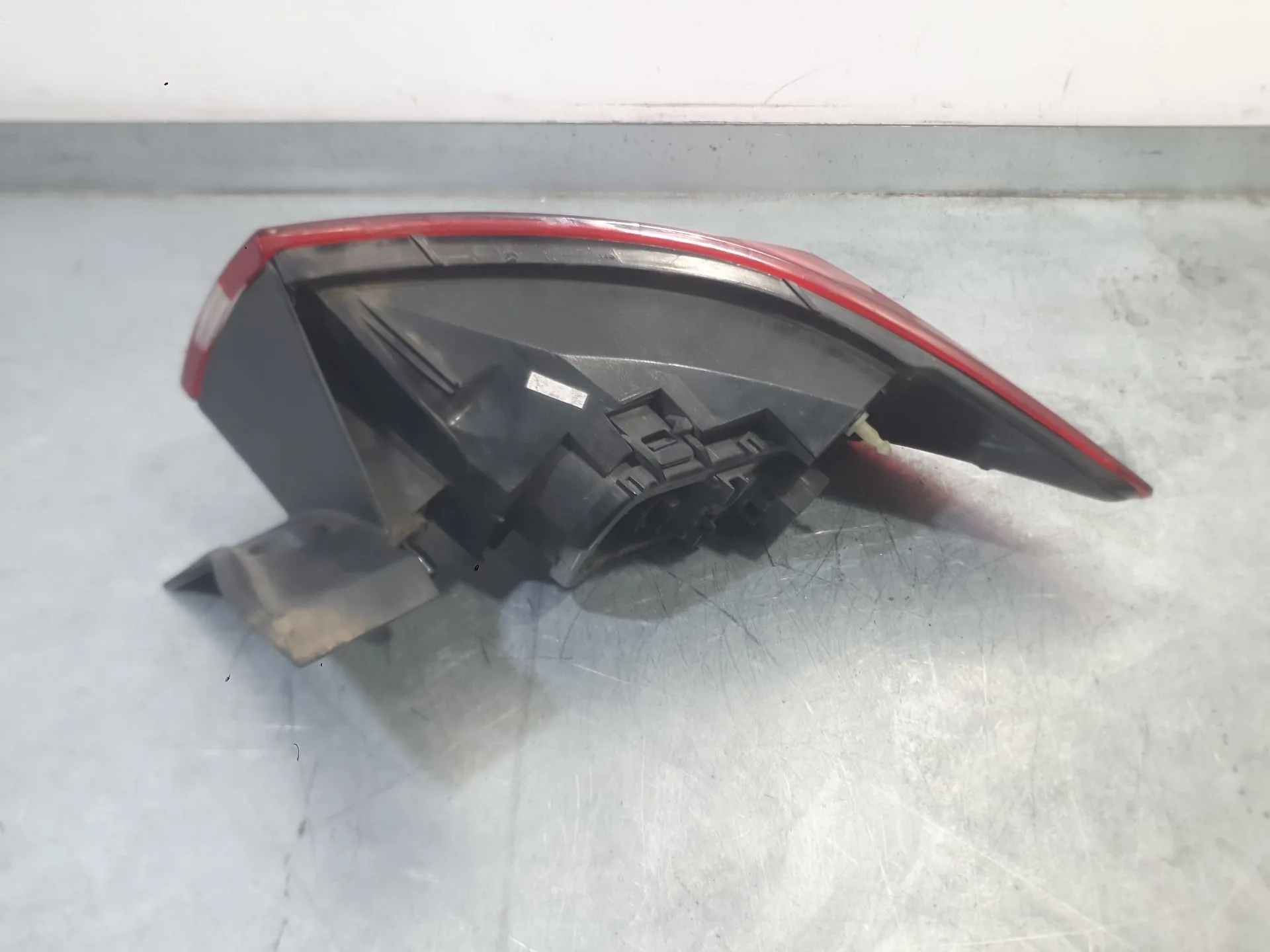Piloto Trasero Izquierdo Exterior para Renault Clio Iv (Bh_)