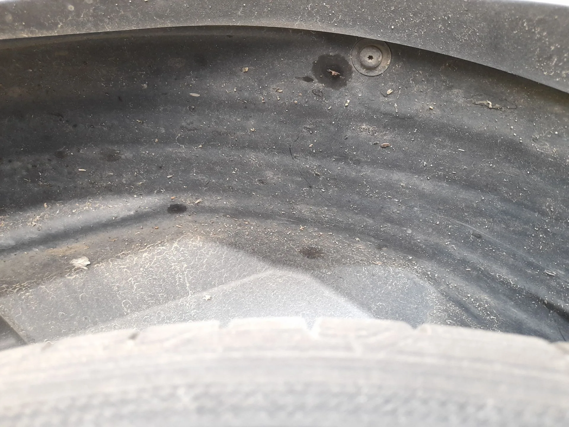Plastico Pase Rueda Tras. Izq. para Citroën C3 Aircross I (2R_, 2C_)