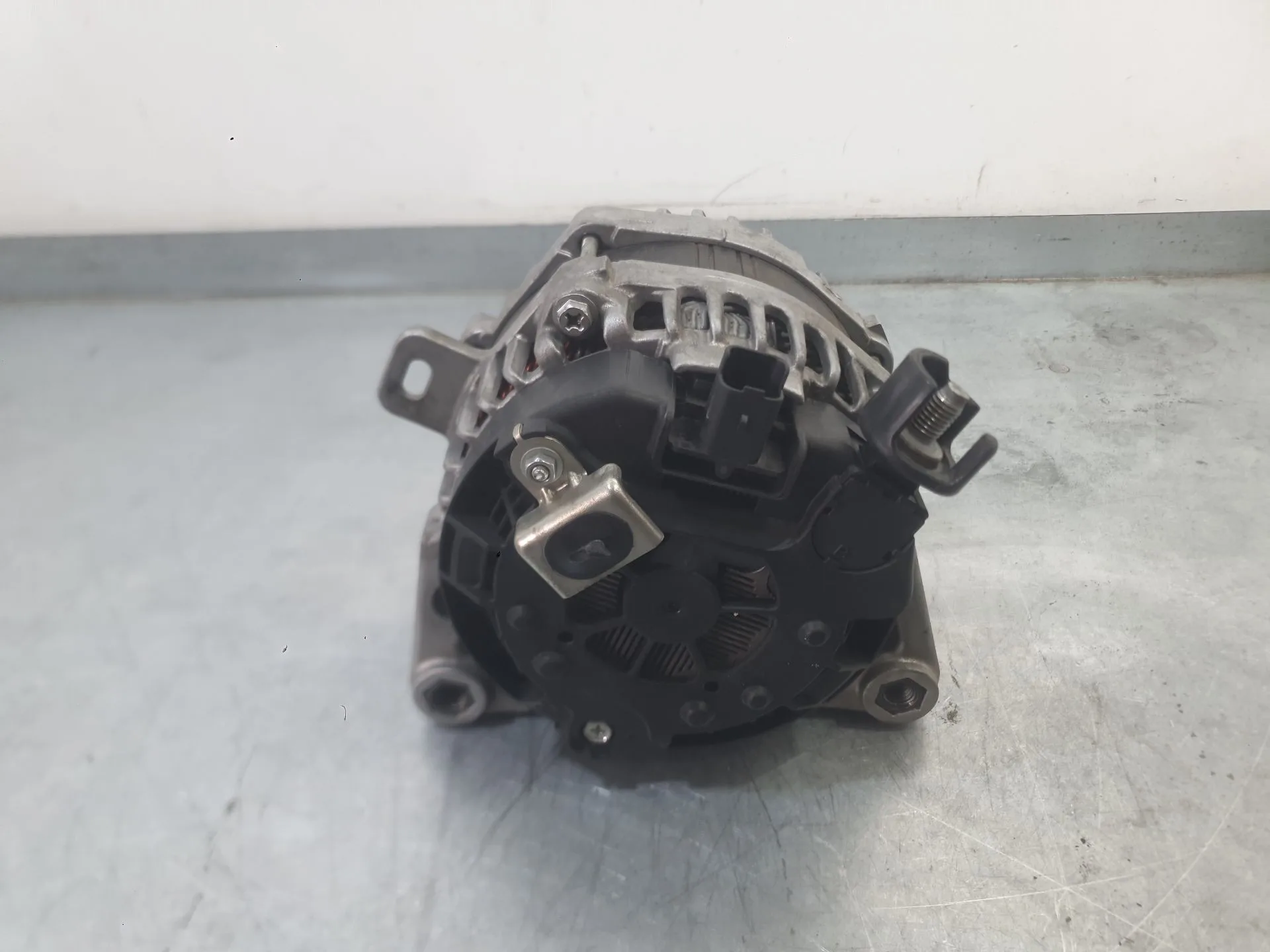 Alternador para Peugeot 3008 Ii Suv (Mc_, Mr_, Mj_, M4_)