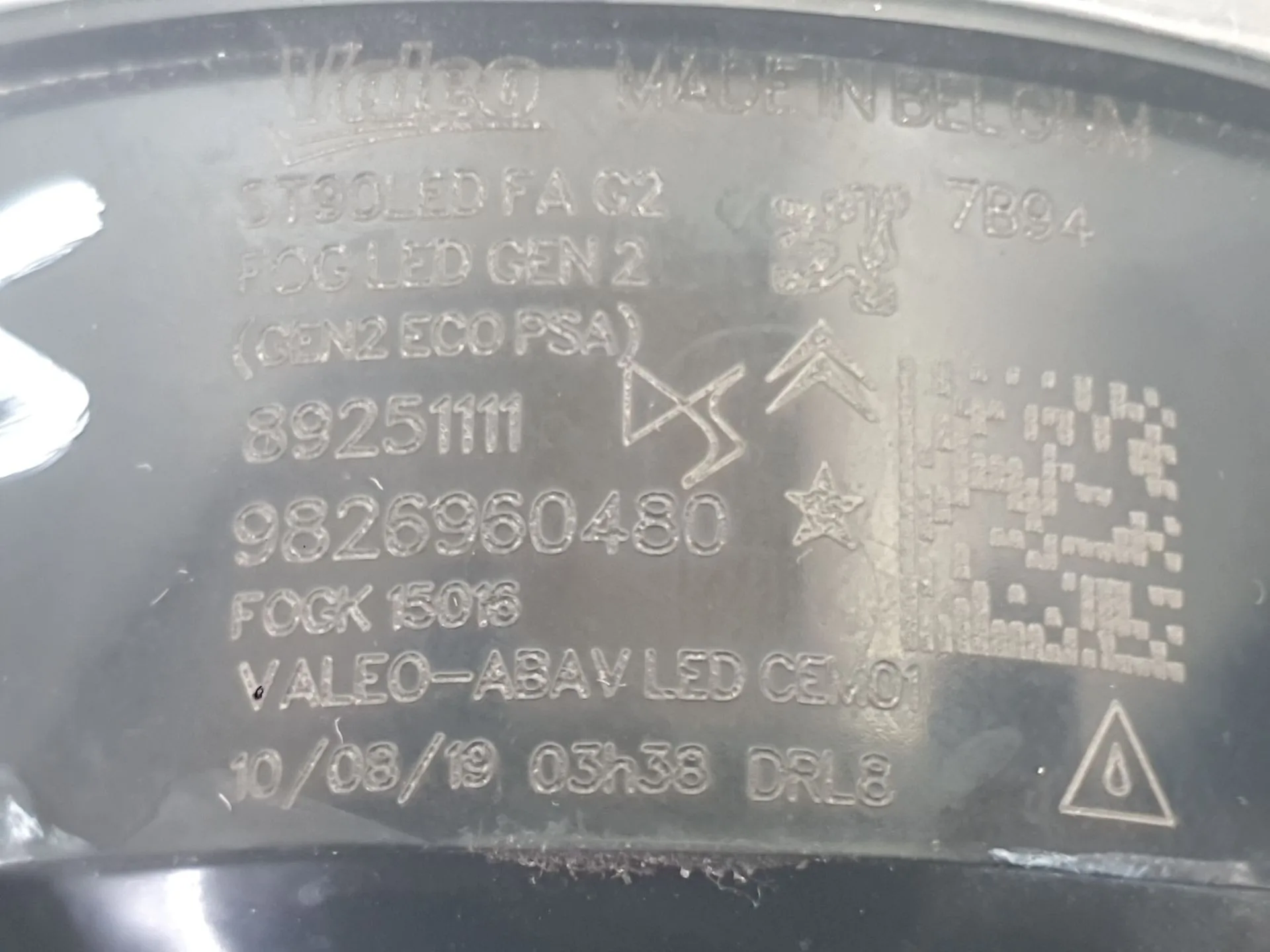 Faro Antiniebla Izquierdo para Peugeot 3008 Ii Suv (Mc_, Mr_, Mj_, M4_)