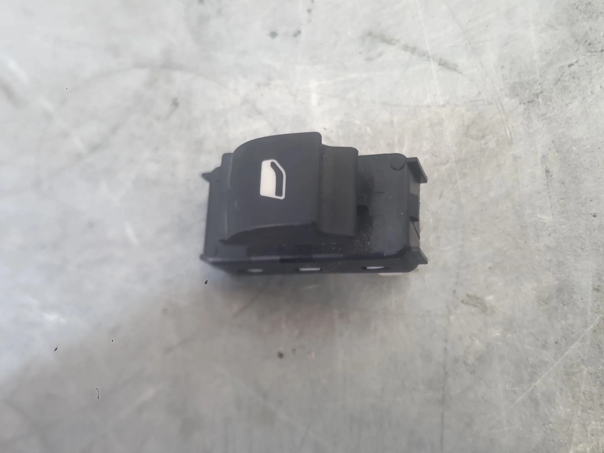 Mando Elevalunas Trasero Derecho para Peugeot 3008 Ii Suv (Mc_, Mr_, Mj_, M4_)