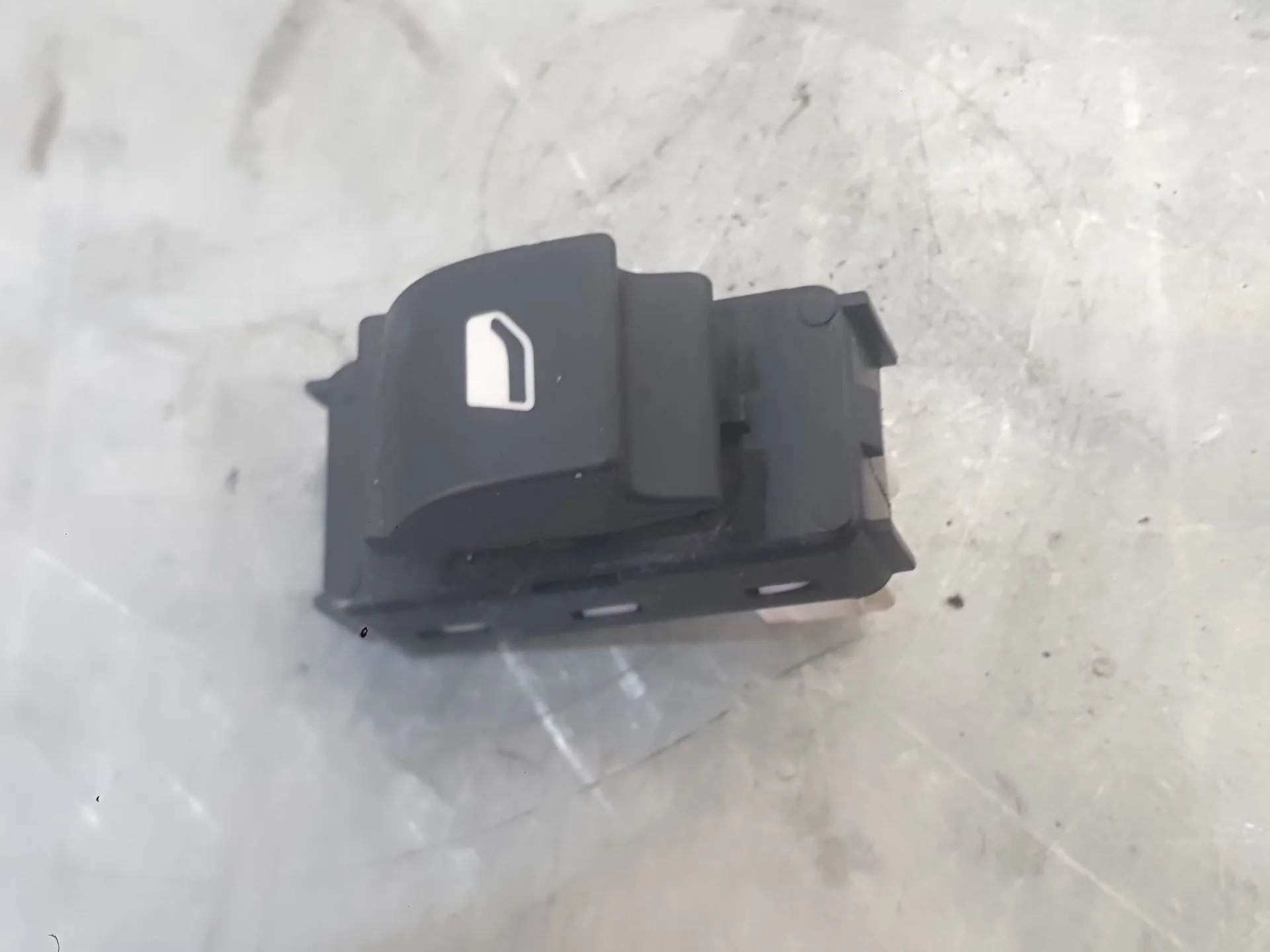 Mando Elevalunas Trasero Izquierdo para Peugeot 3008 Ii Suv (Mc_, Mr_, Mj_, M4_)