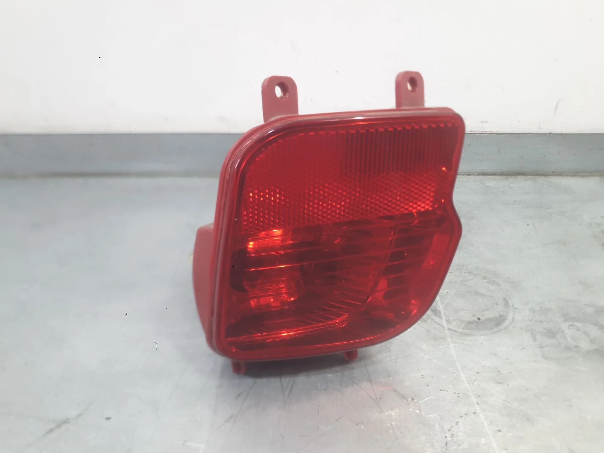 Piloto Trasero Izquierdo Paragolpes para Peugeot 3008 Ii Suv (Mc_, Mr_, Mj_, M4_)