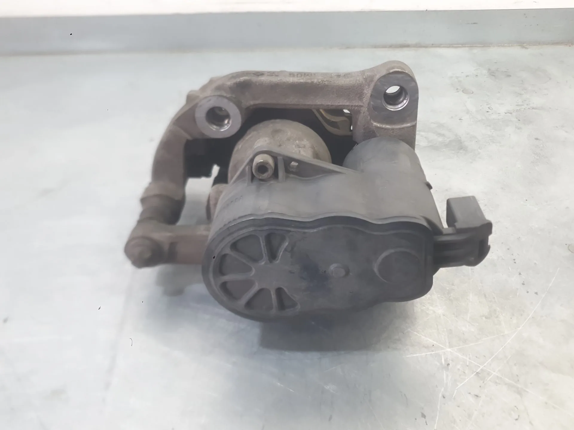 Pinza Freno Trasera Derecha para Peugeot 3008 Ii Suv (Mc_, Mr_, Mj_, M4_)
