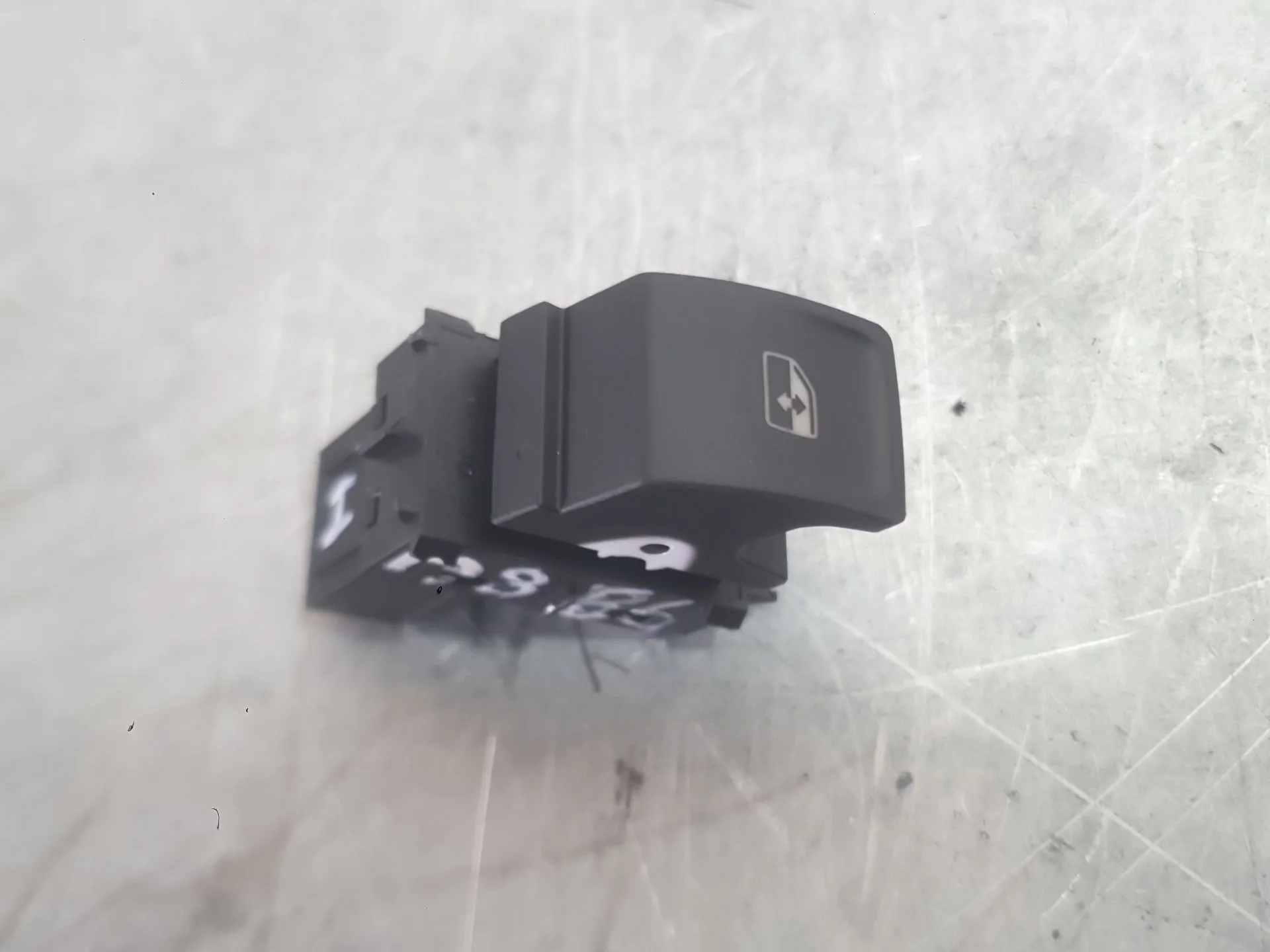 Mando Elevalunas Trasero Izquierdo para Skoda Fabia Iv (Pj3)