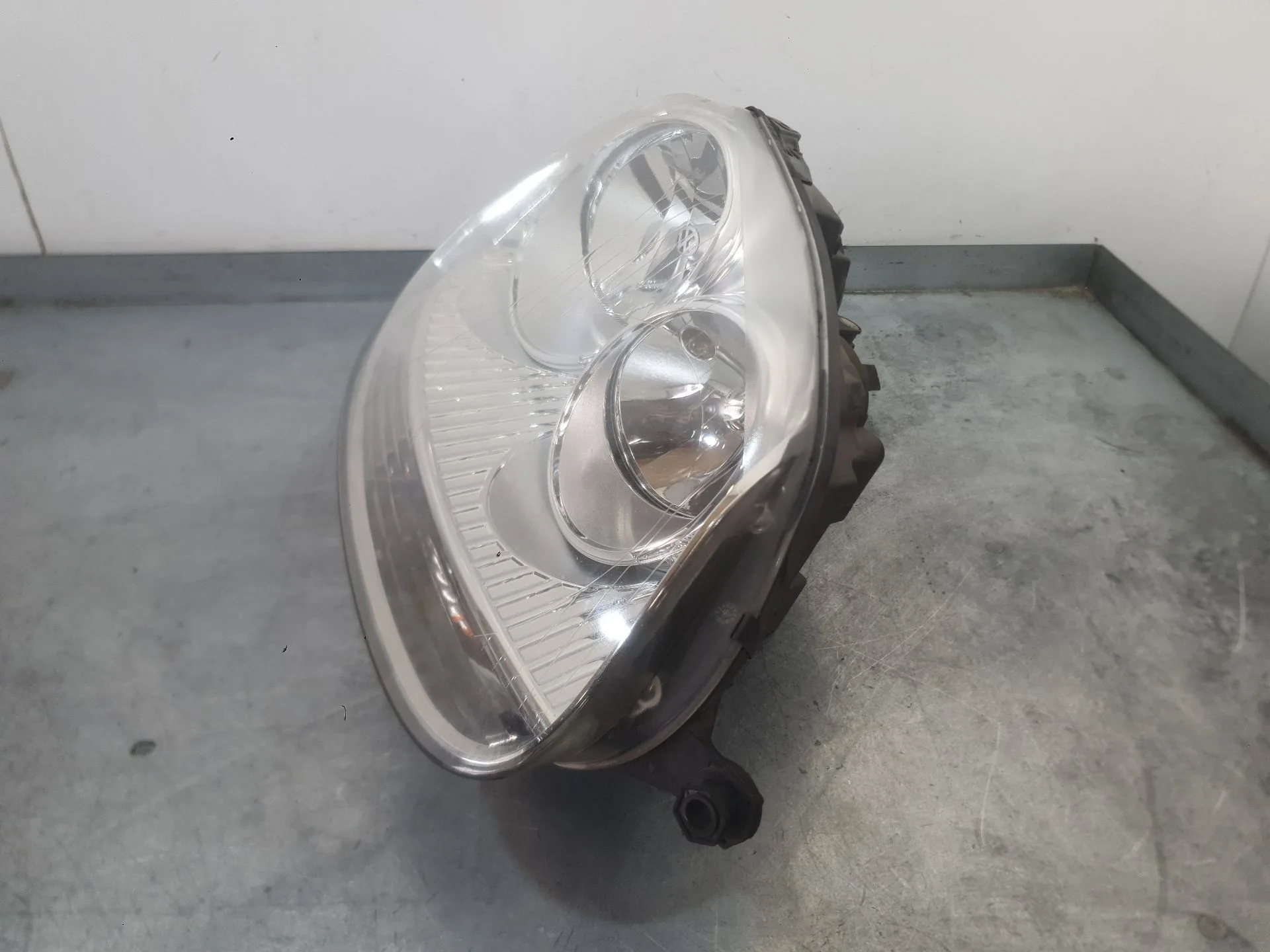 Faro Derecho para Volkswagen Golf V (1K1)