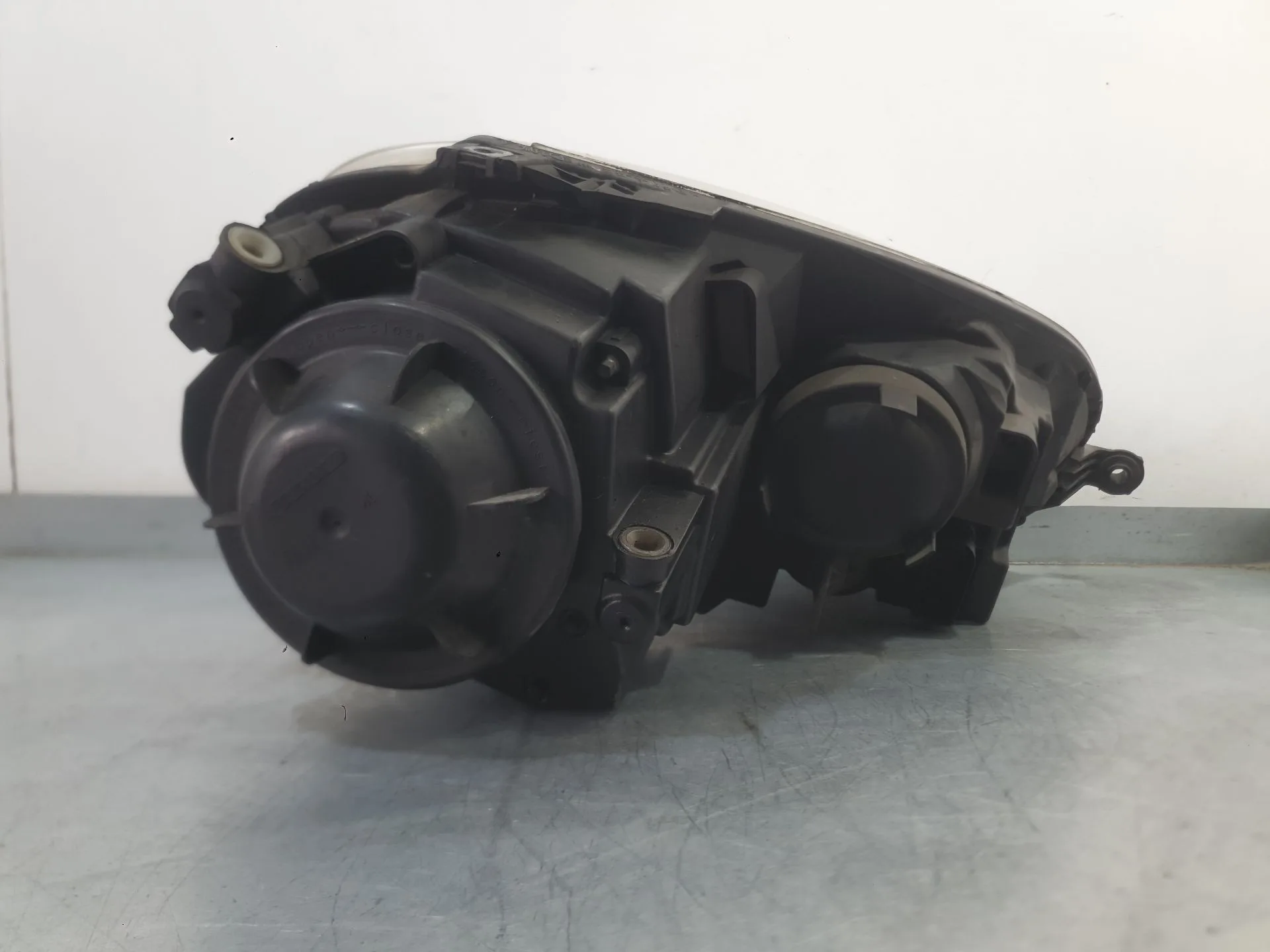 Faro Izquierdo para Volkswagen Golf V (1K1)