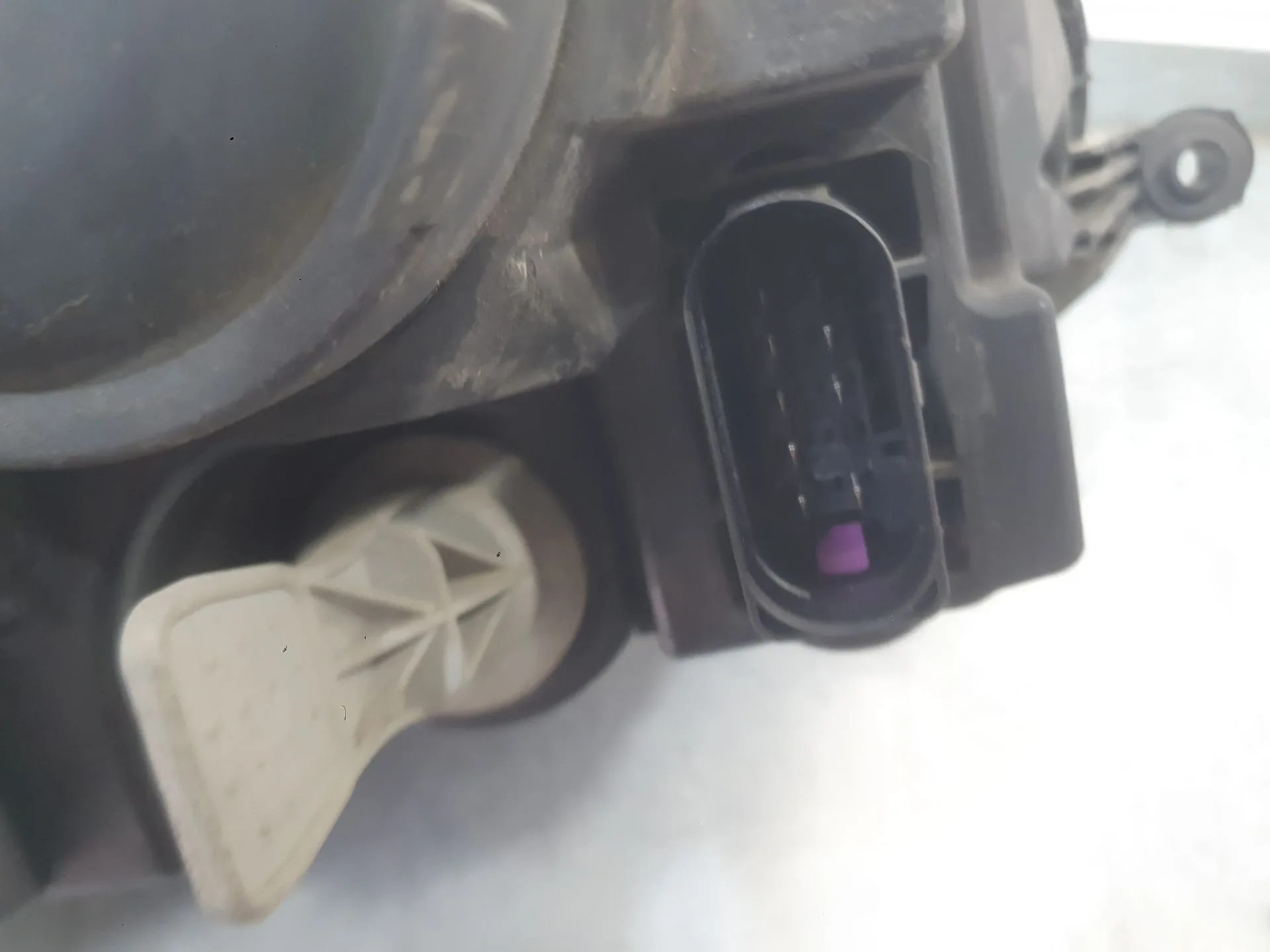 Faro Izquierdo para Volkswagen Golf V (1K1)