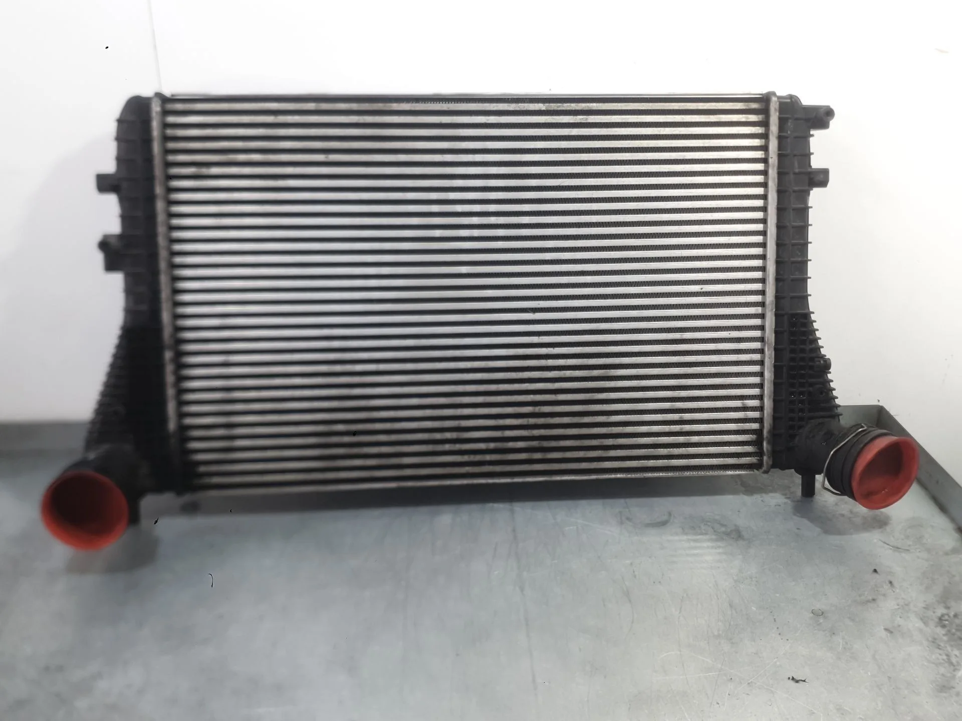 Intercooler para Volkswagen Golf V (1K1)