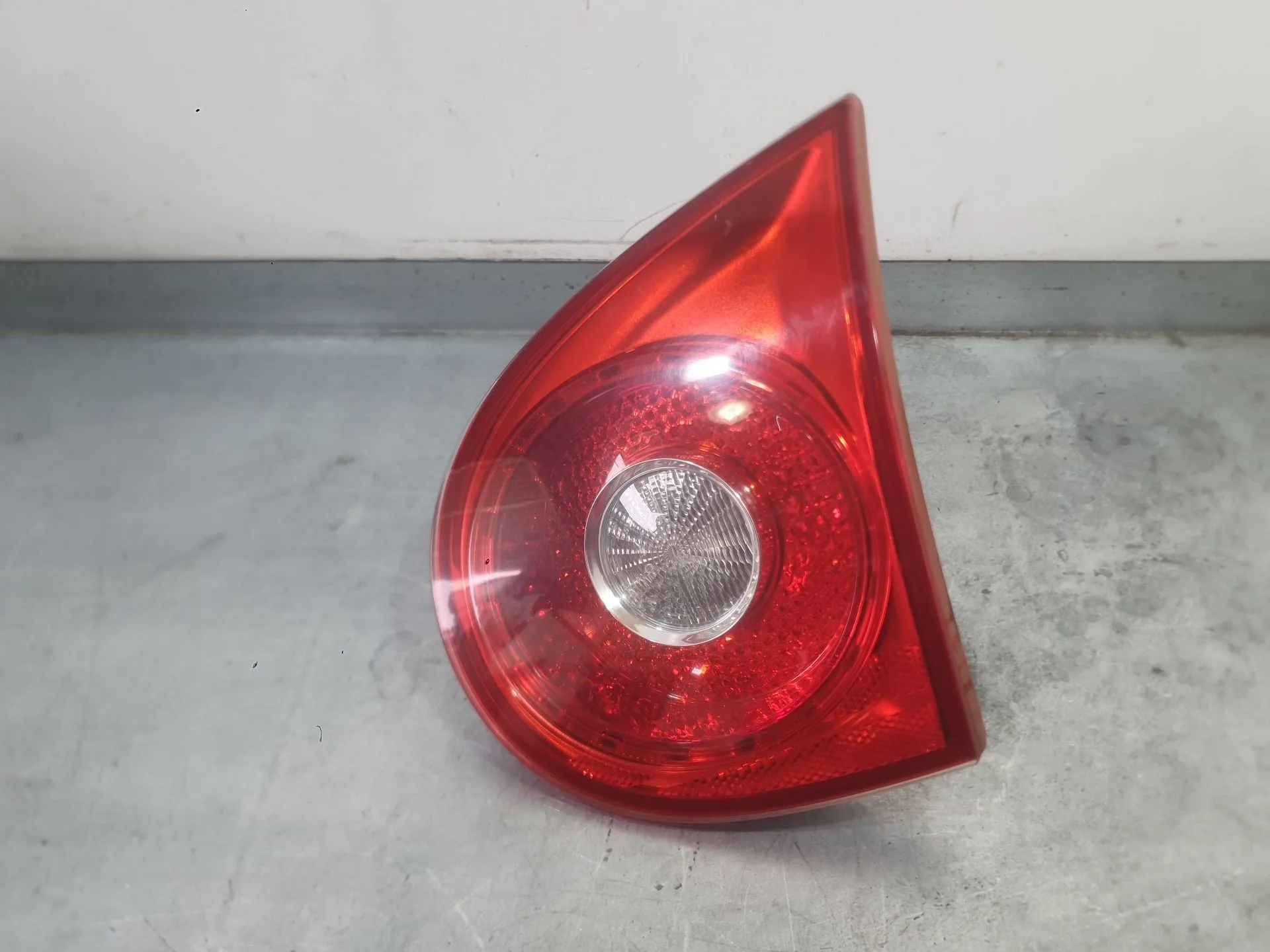 Piloto Trasero Derecho Interior para Volkswagen Golf V (1K1)
