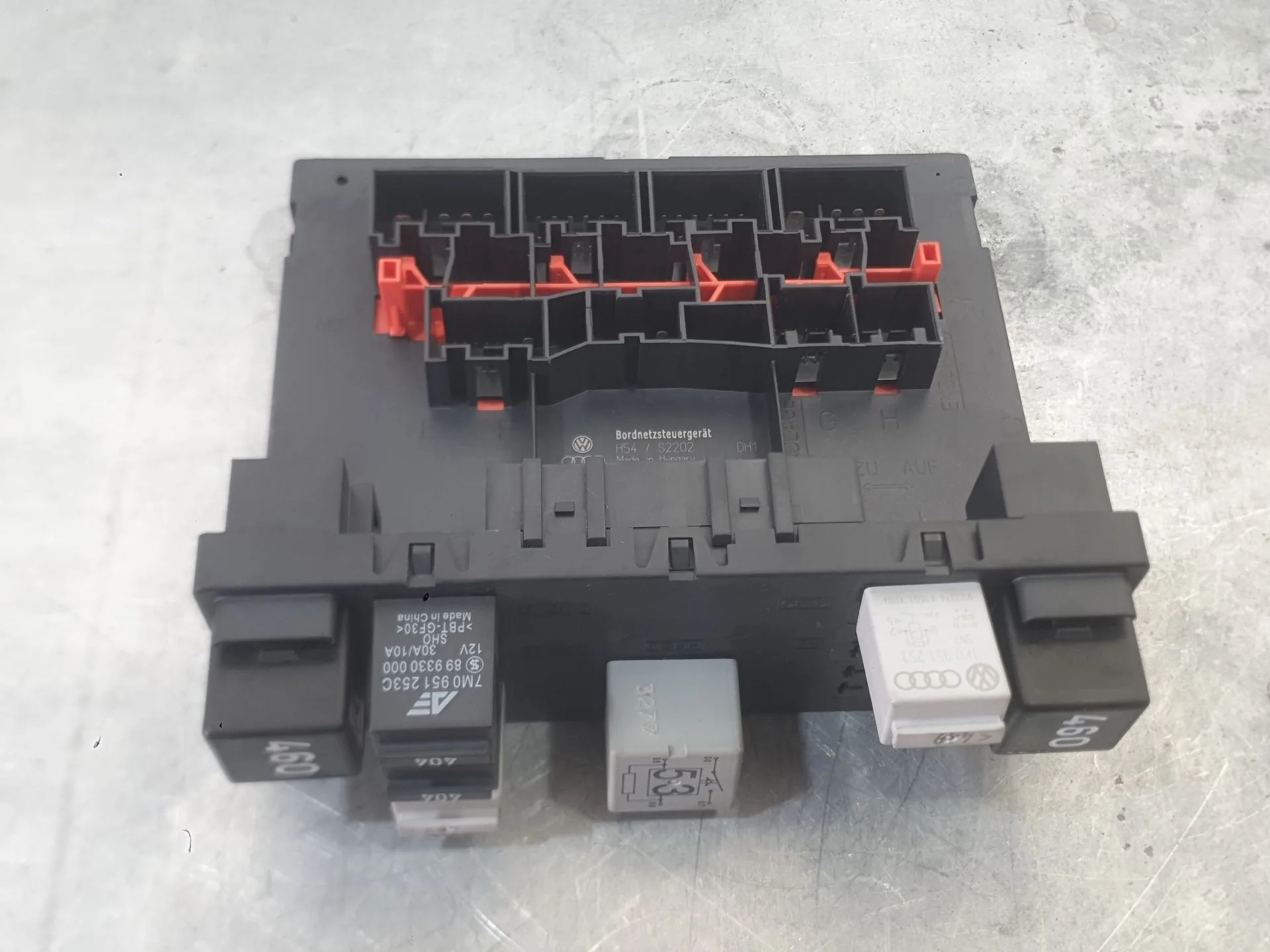 Caja Reles / Fusibles para Volkswagen Golf V (1K1)
