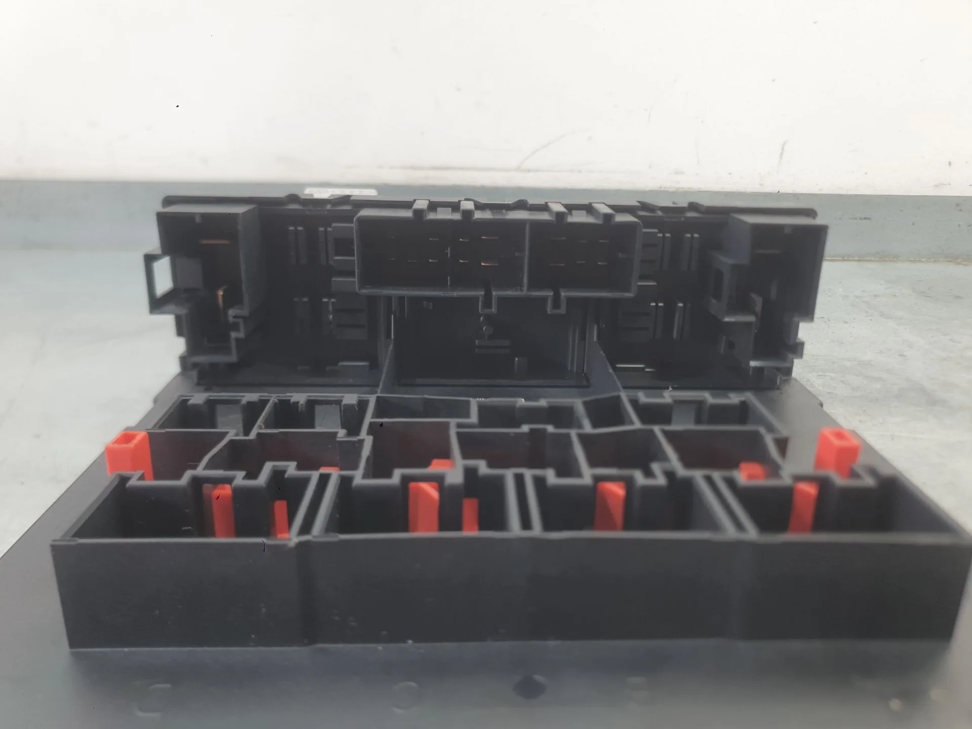 Caja Reles / Fusibles para Volkswagen Golf V (1K1)