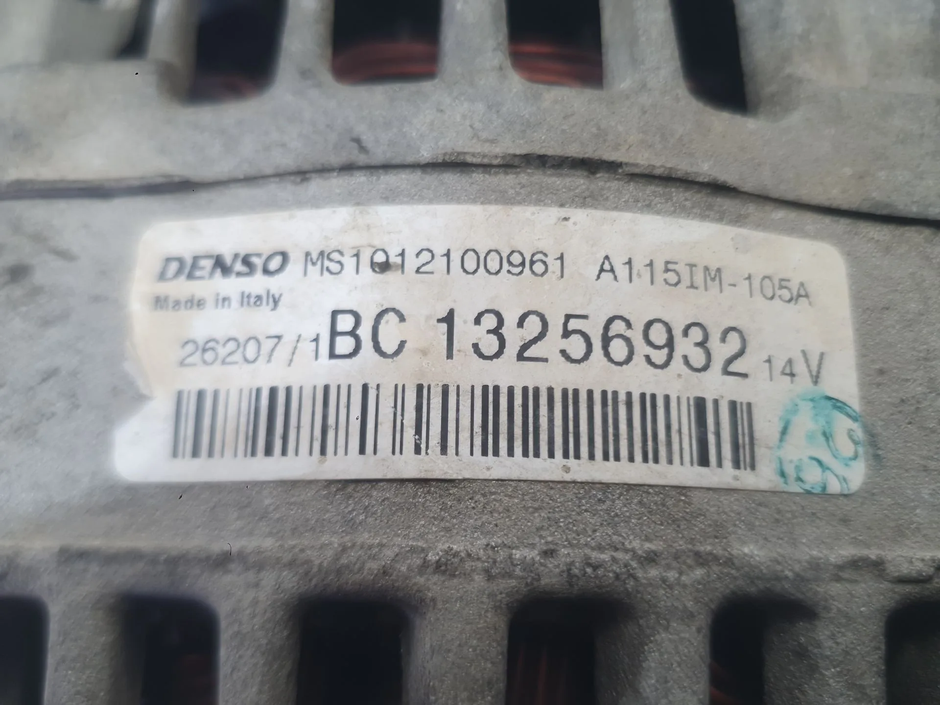Alternador para Opel Corsa D (S07)