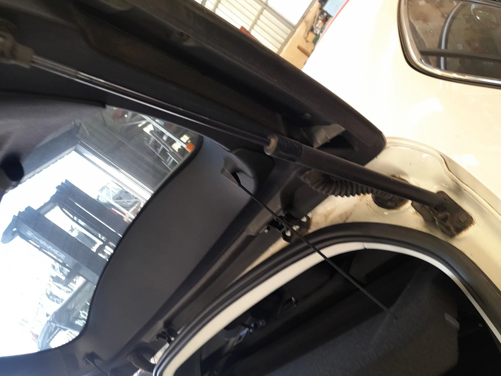 Amortiguadores Maletero / Porton para Peugeot 308 Ii (Lb_, Lp_, Lw_, Lh_, L3_)