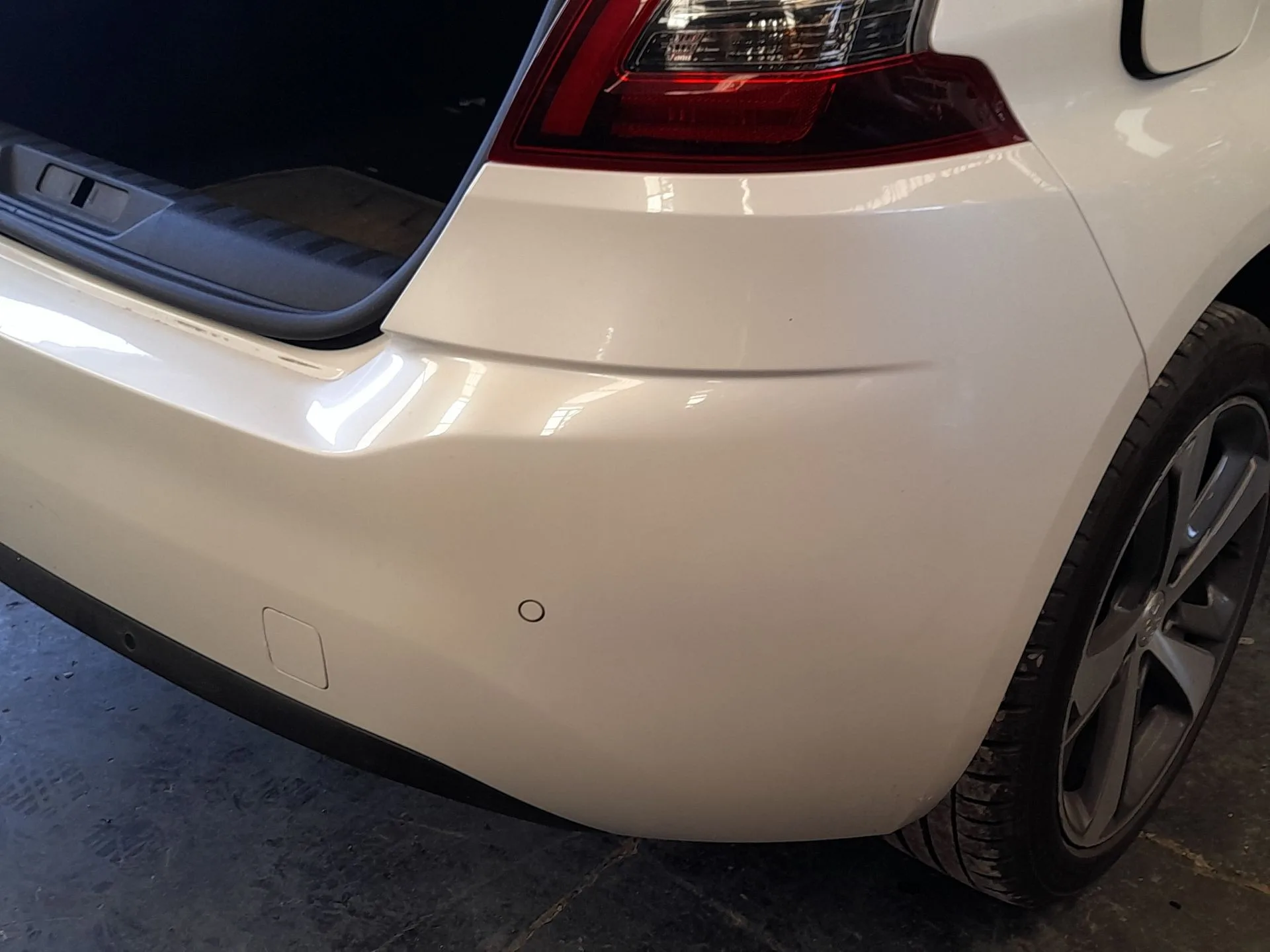 Paragolpes Trasero para Peugeot 308 Ii (Lb_, Lp_, Lw_, Lh_, L3_)