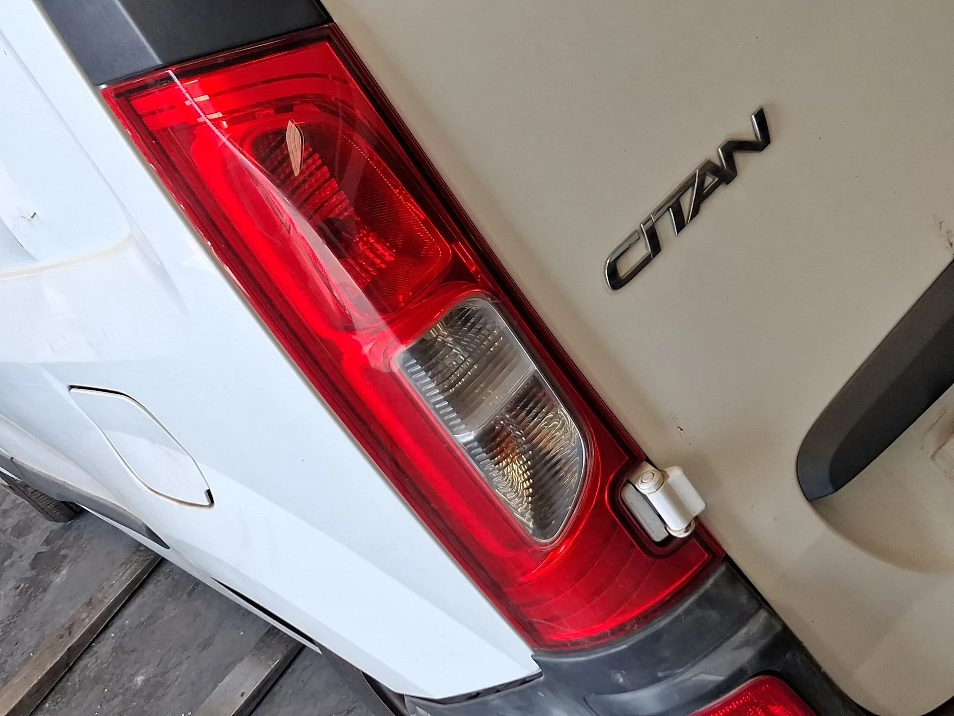 Piloto Trasero Izquierdo para Mercedes-Benz Citan Furgoneta/Monovolumen (W415)