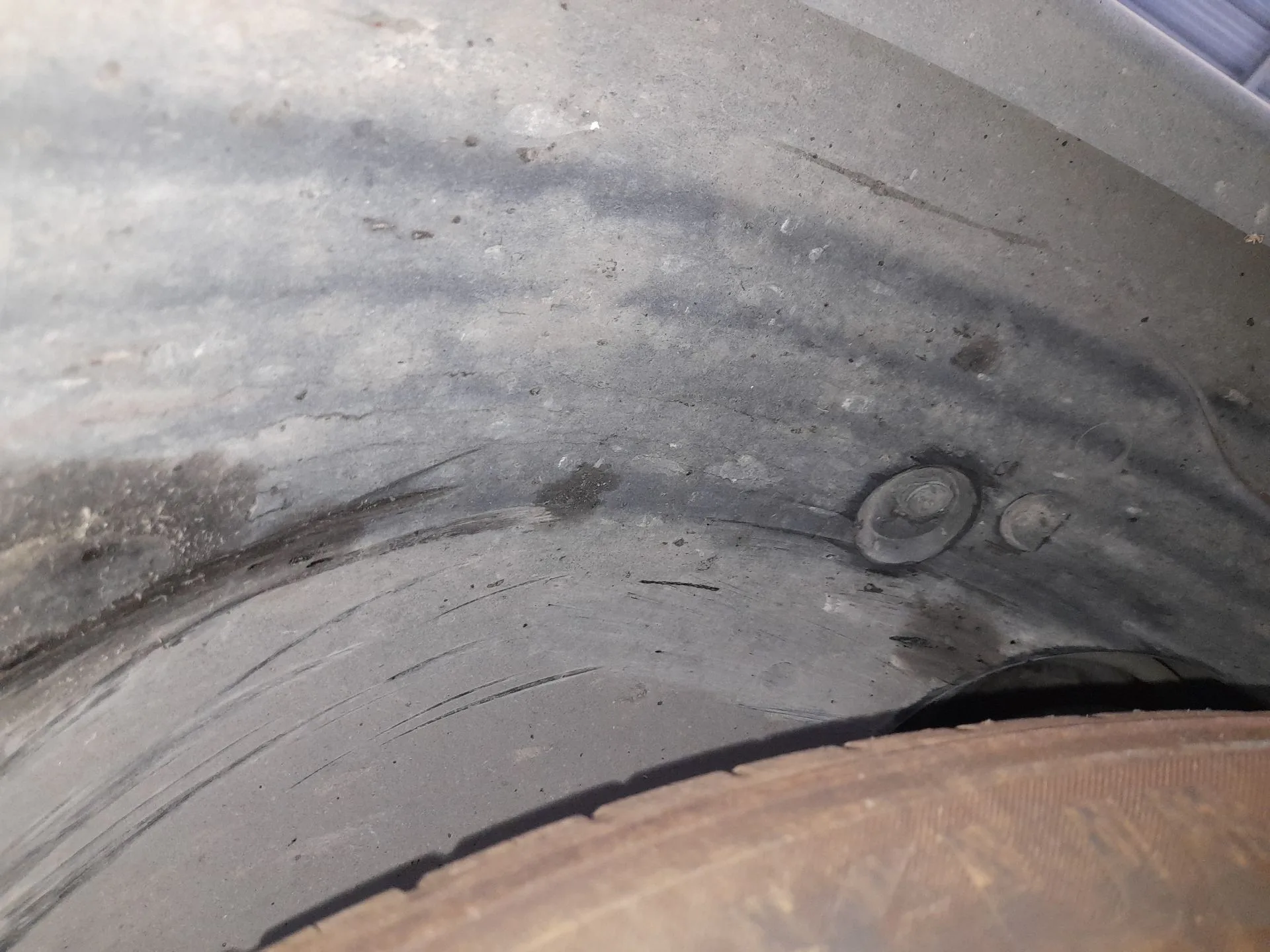 Plastico Pase Rueda Del. Dch. para Citroën C4 Cactus