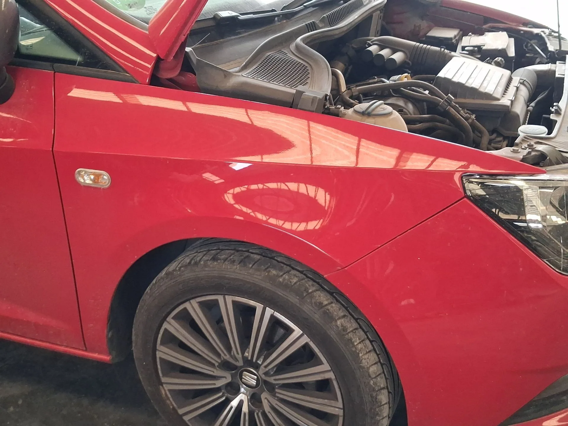 Aleta Delantera Derecha para Seat Ibiza Iv (6J5, 6P1)