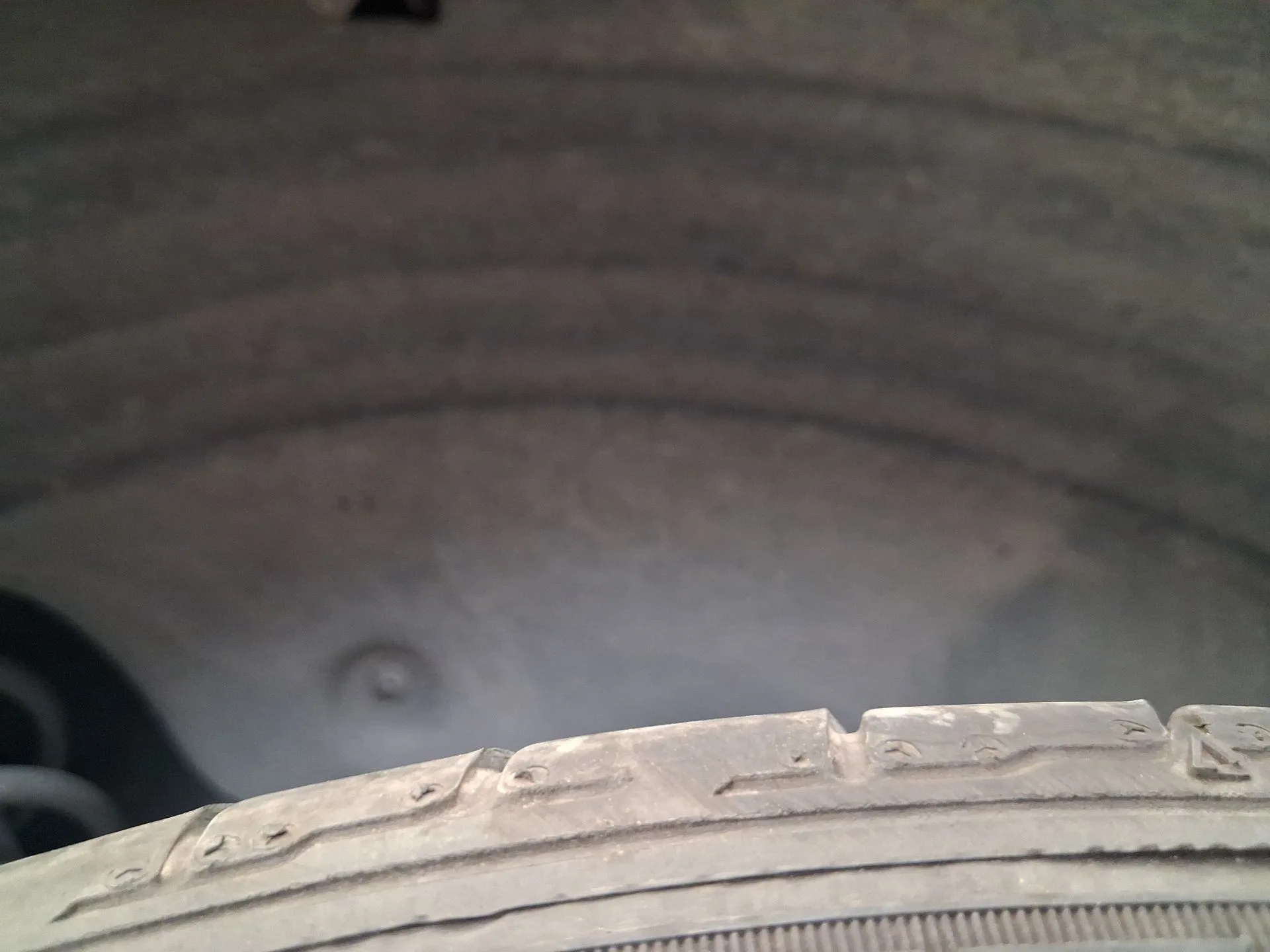 Plastico Pase Rueda Del. Dch. para Seat Ibiza Iv (6J5, 6P1)