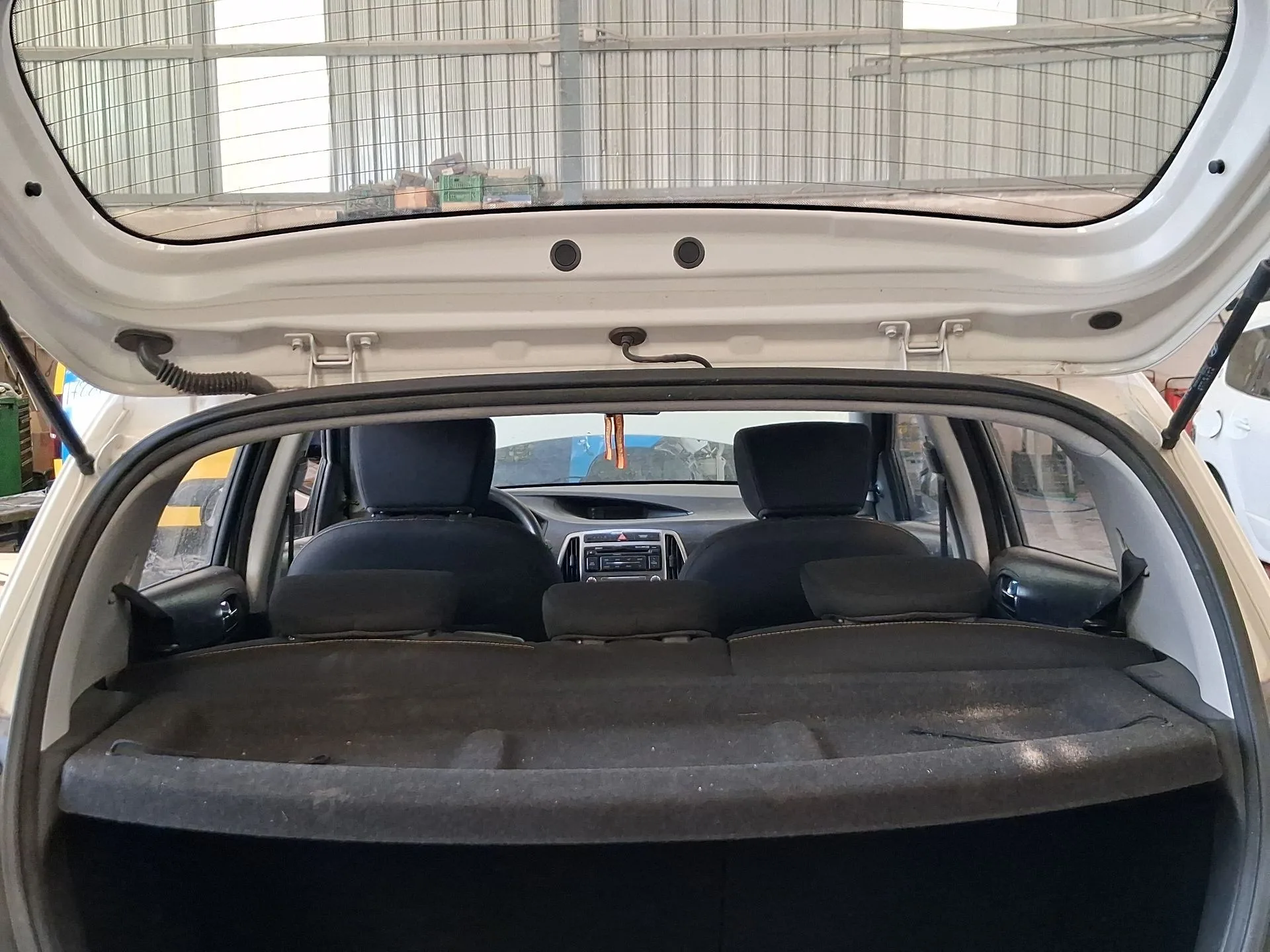 Bandeja Trasera para Hyundai I20 I (Pb, Pbt)