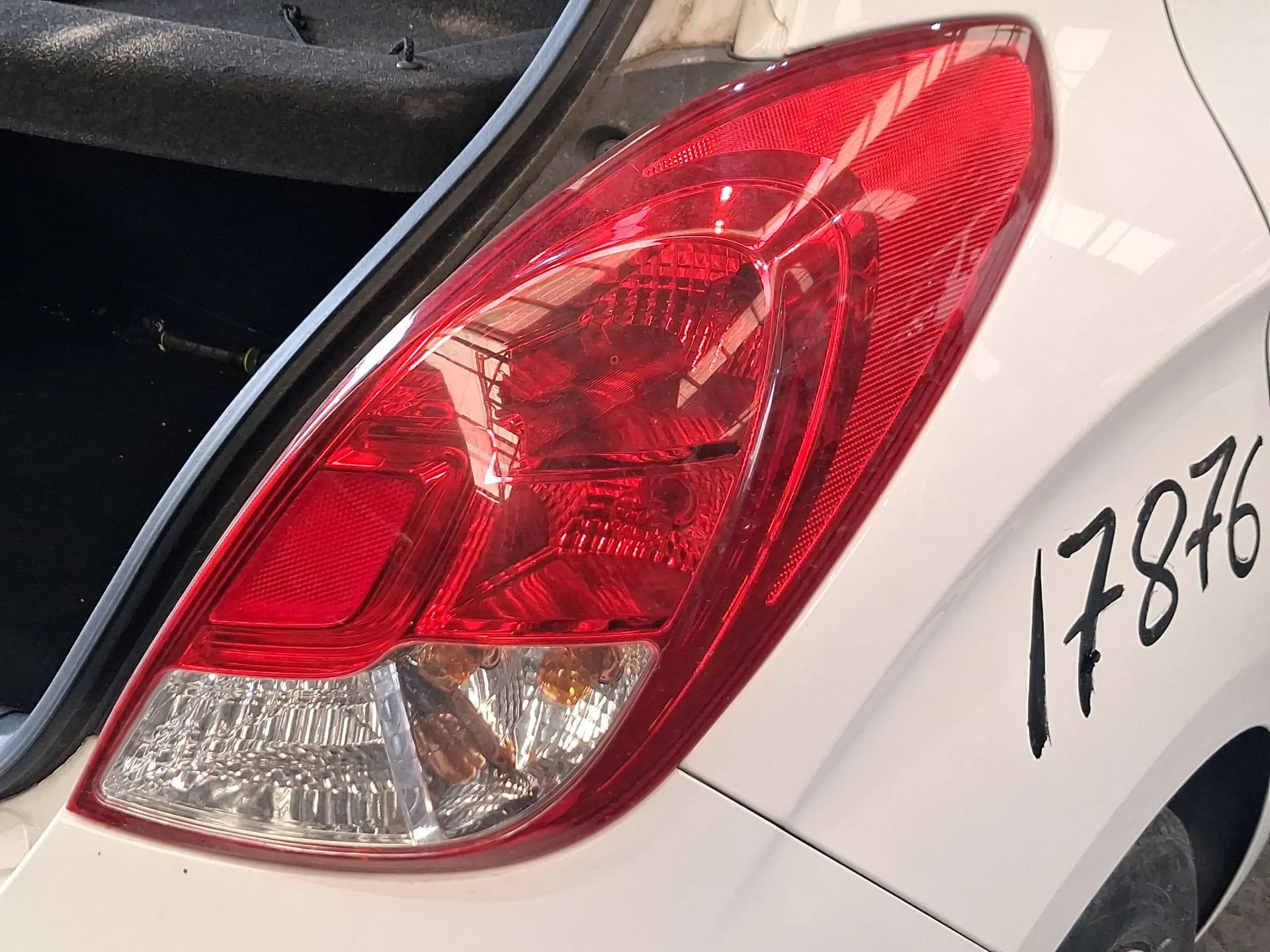Piloto Trasero Derecho para Hyundai I20 I (Pb, Pbt)