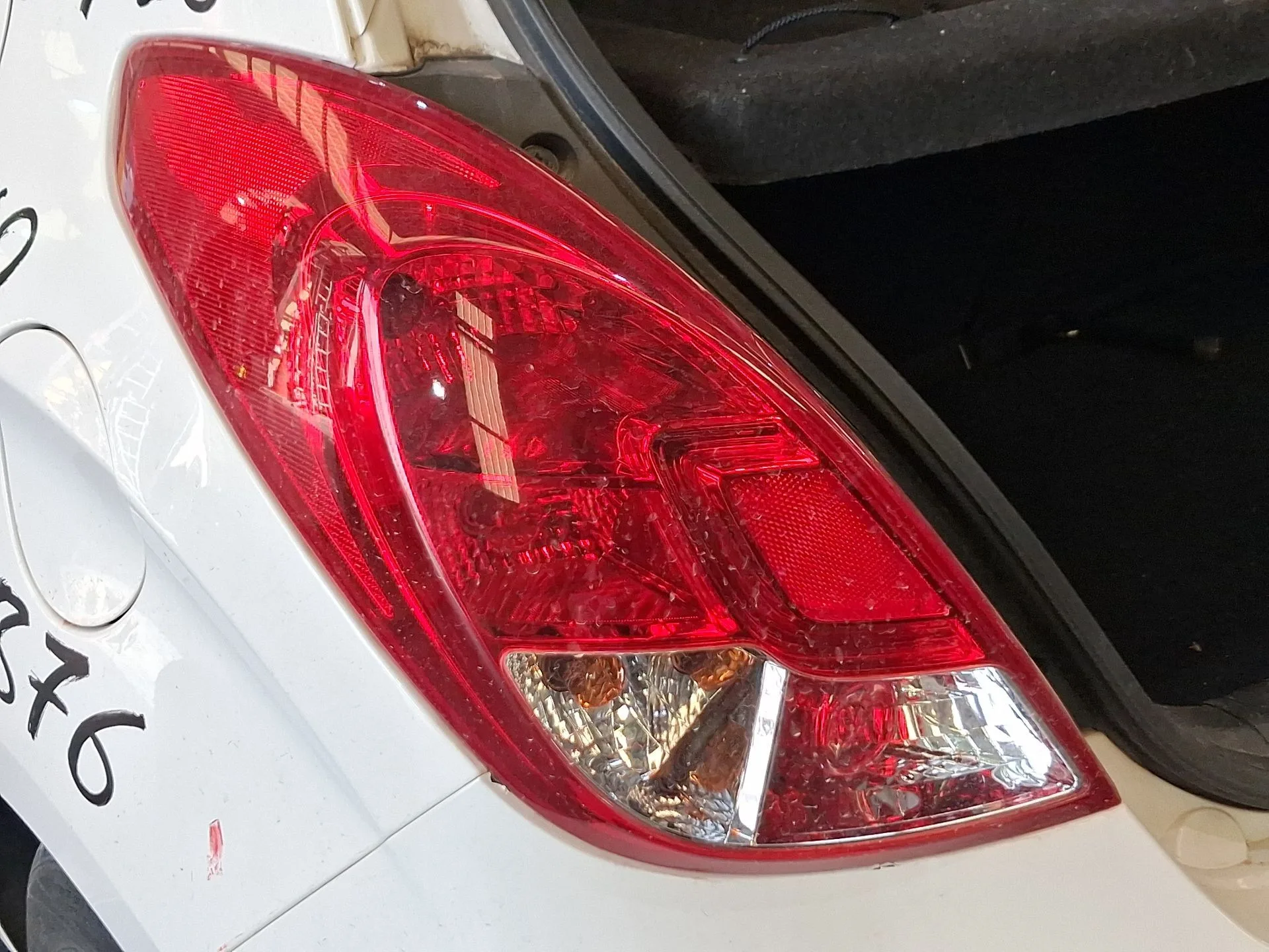 Piloto Trasero Izquierdo para Hyundai I20 I (Pb, Pbt)