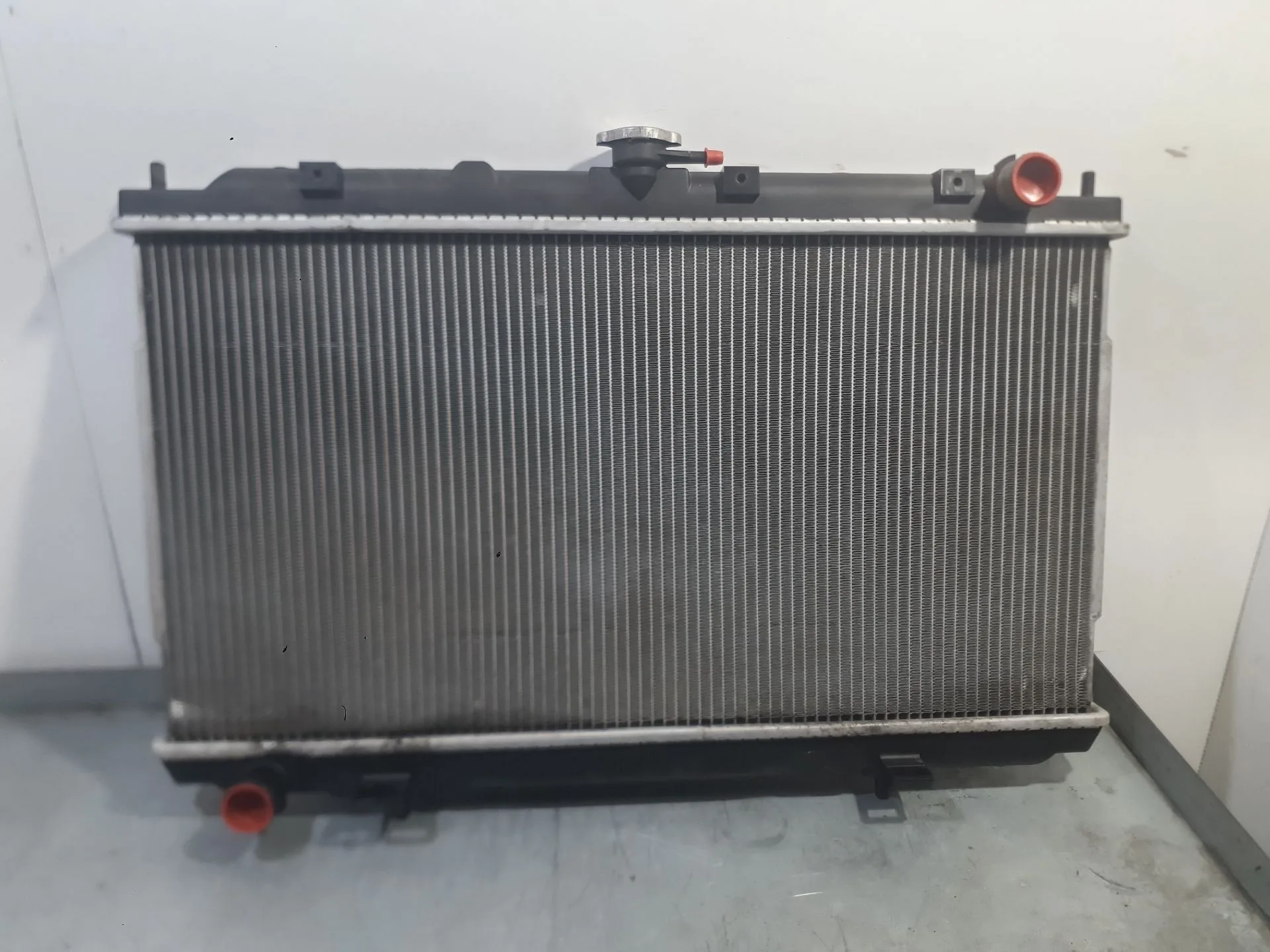 Radiador Agua para Nissan Almera Ii Hatchback (N16)